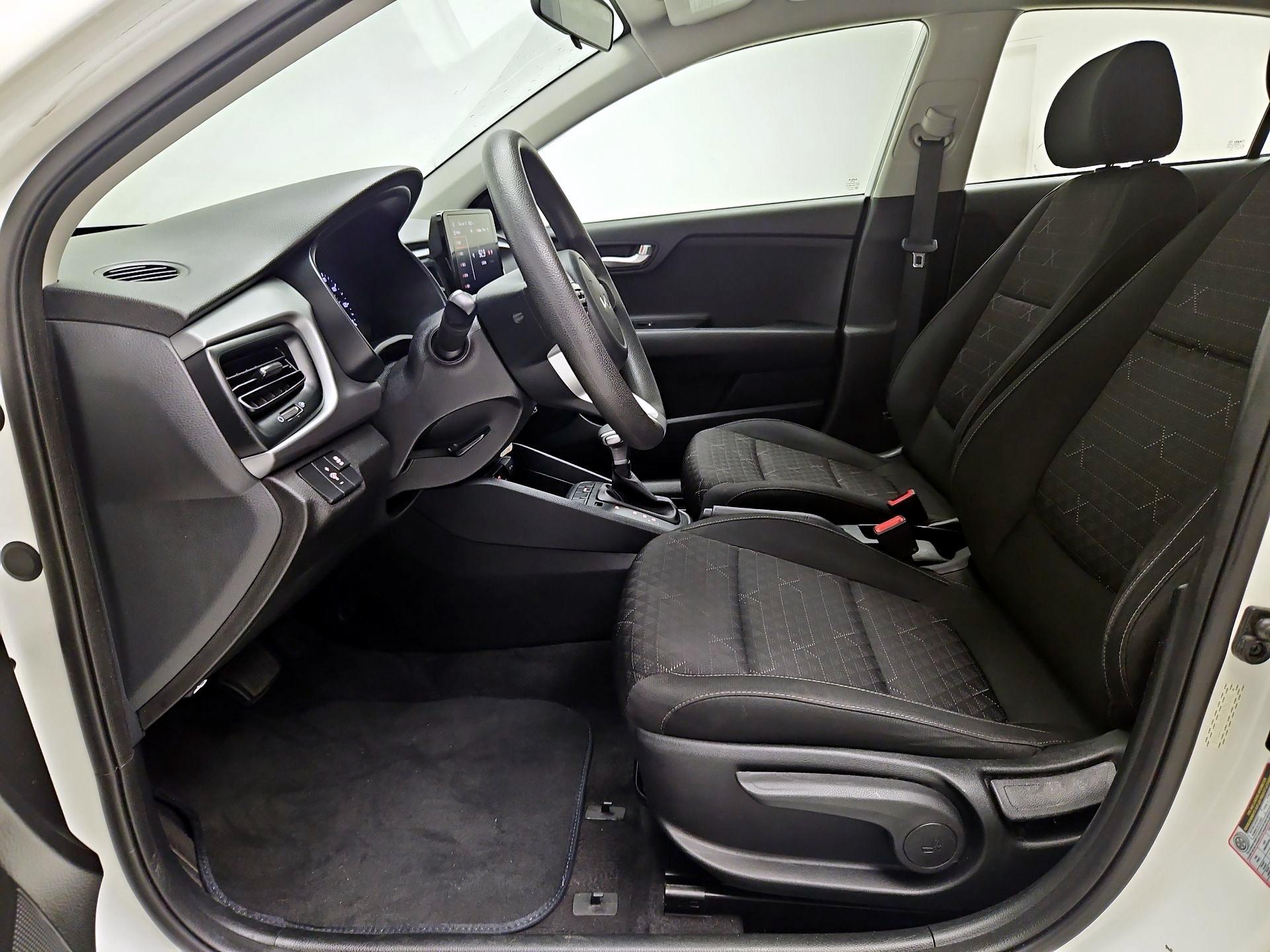 Thumbnail: 2023 Kia Rio - 11