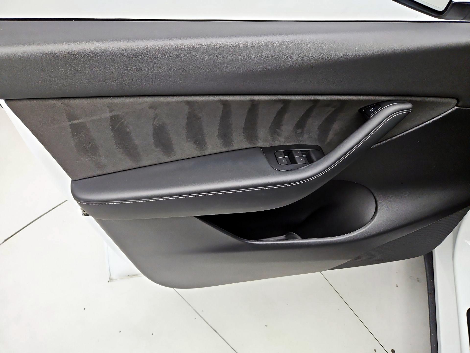 Thumbnail: 2022 Tesla Model Y - 12