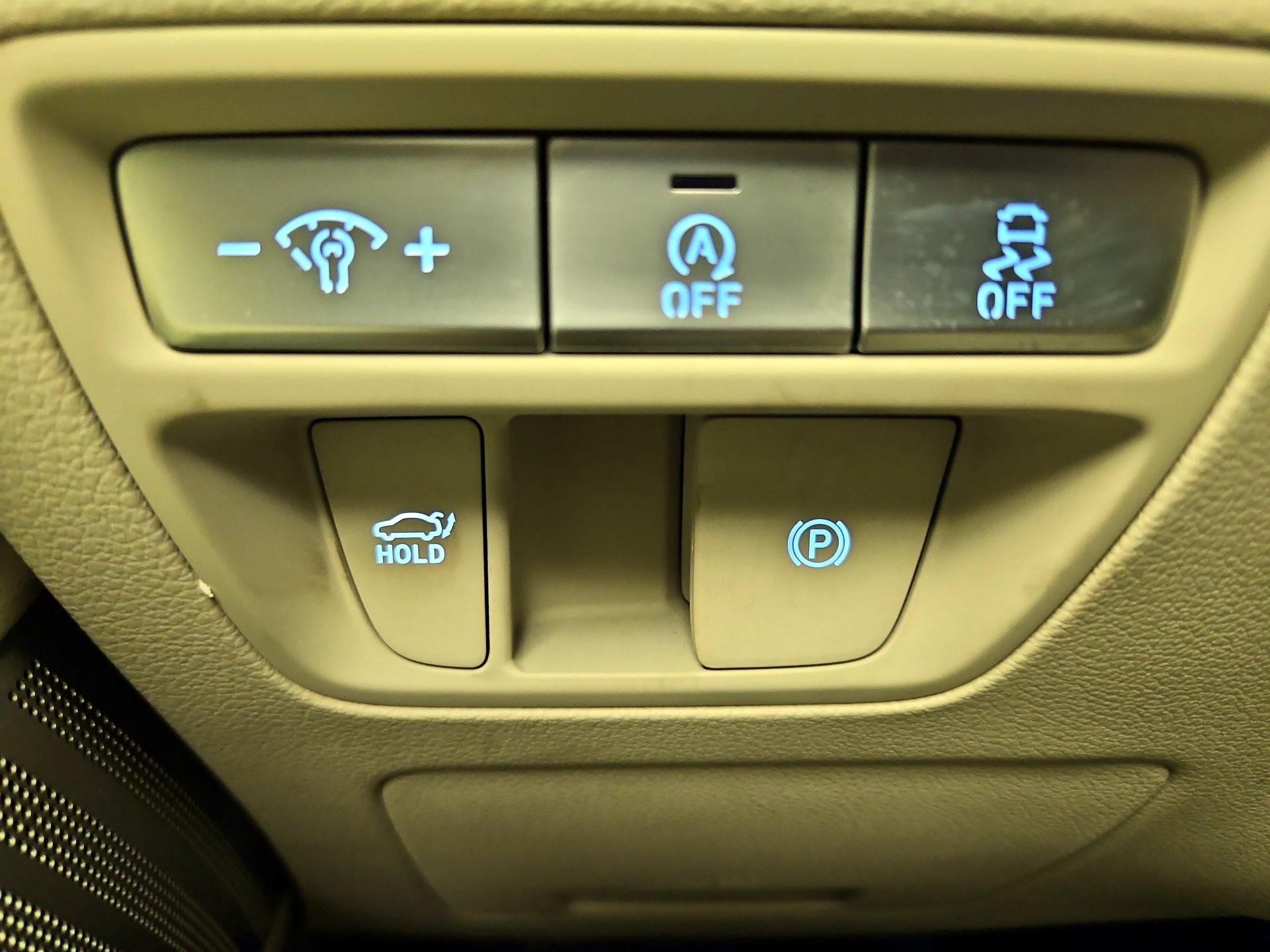 Thumbnail: 2023 Genesis G80 - 13