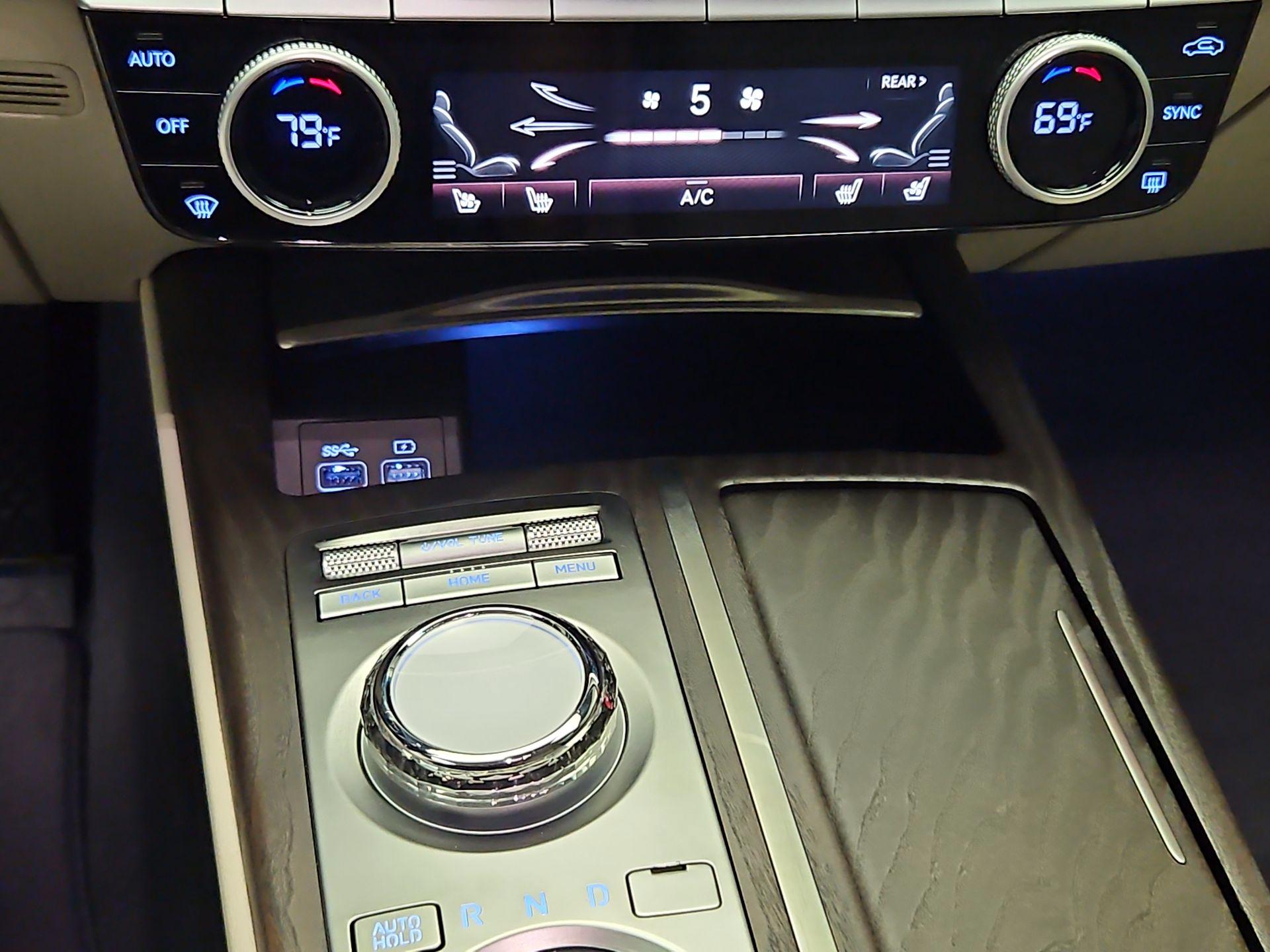 Thumbnail: 2023 Genesis G80 - 17