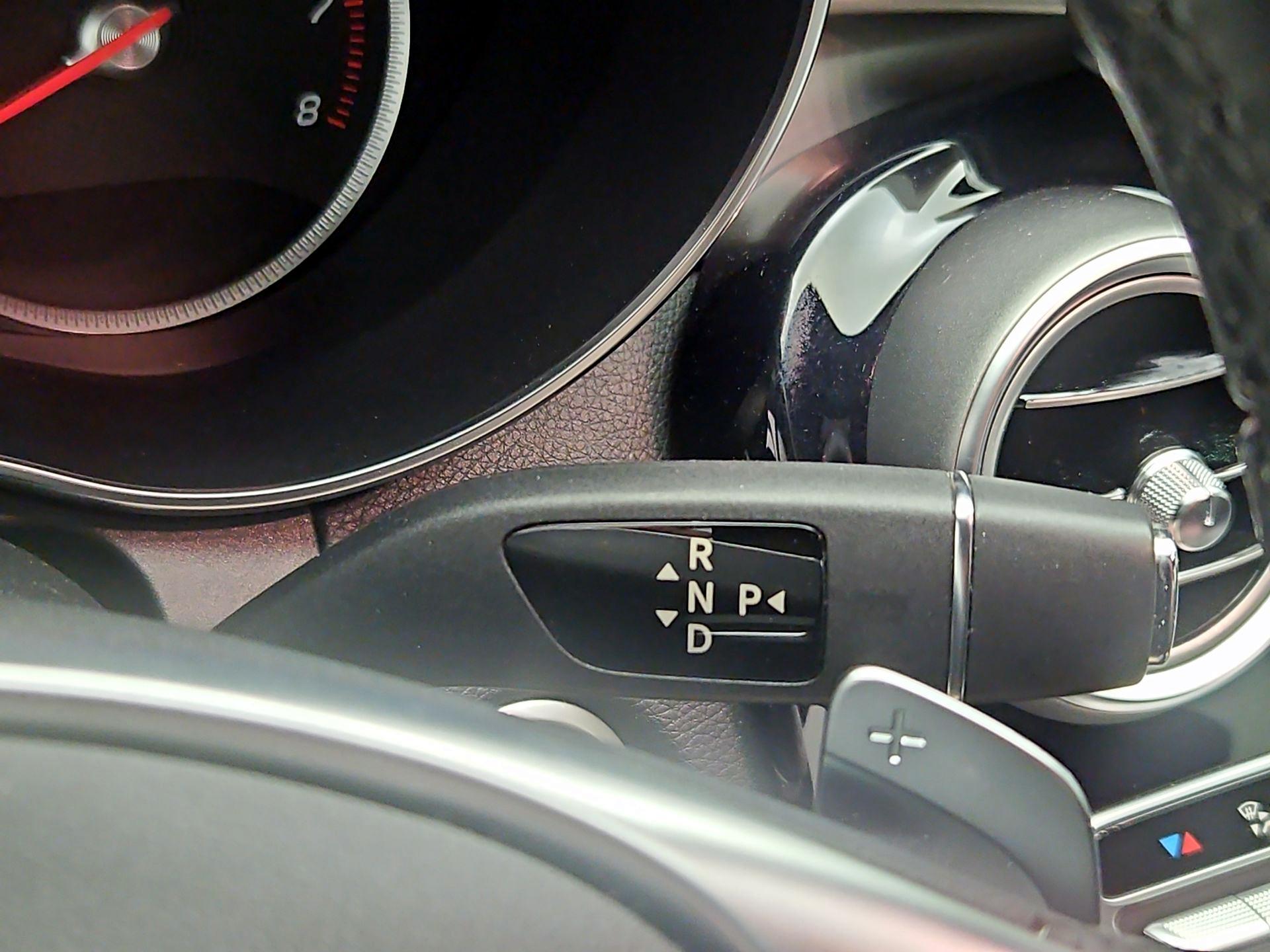 Thumbnail: 2015 Mercedes-Benz C-Class - 18