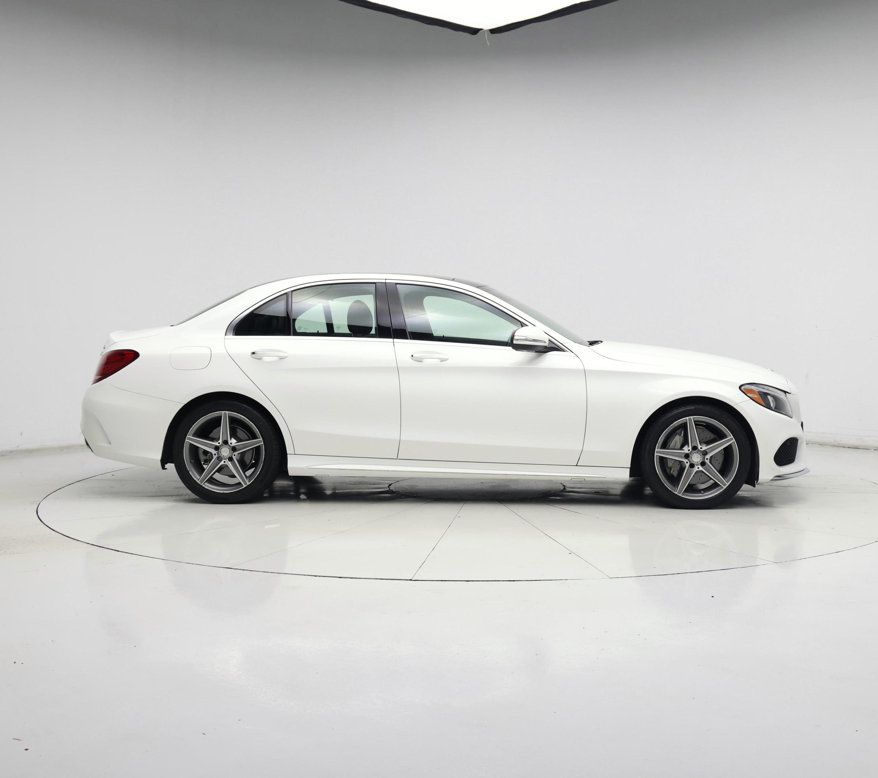 Thumbnail: 2015 Mercedes-Benz C-Class - 7