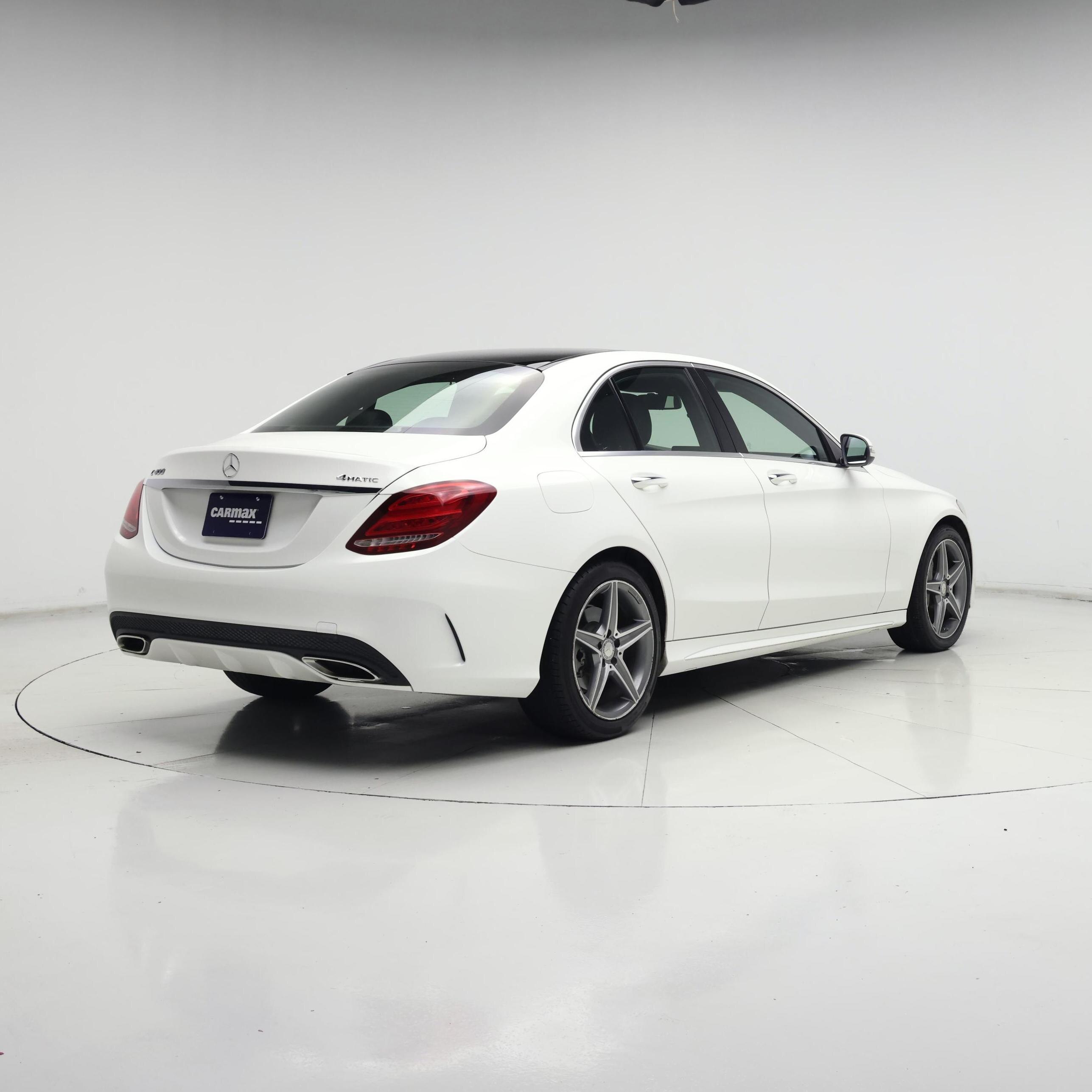 Thumbnail: 2015 Mercedes-Benz C-Class - 8