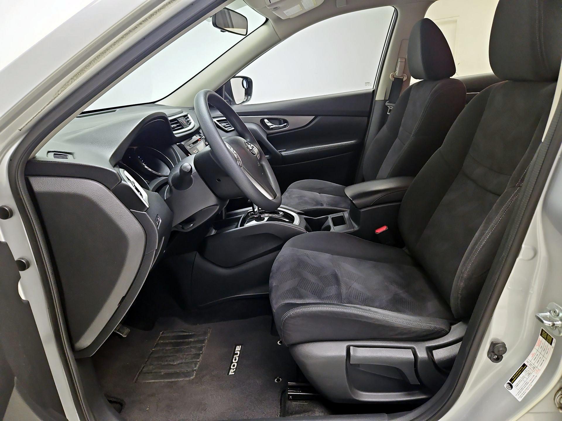 Thumbnail: 2015 Nissan Rogue - 11