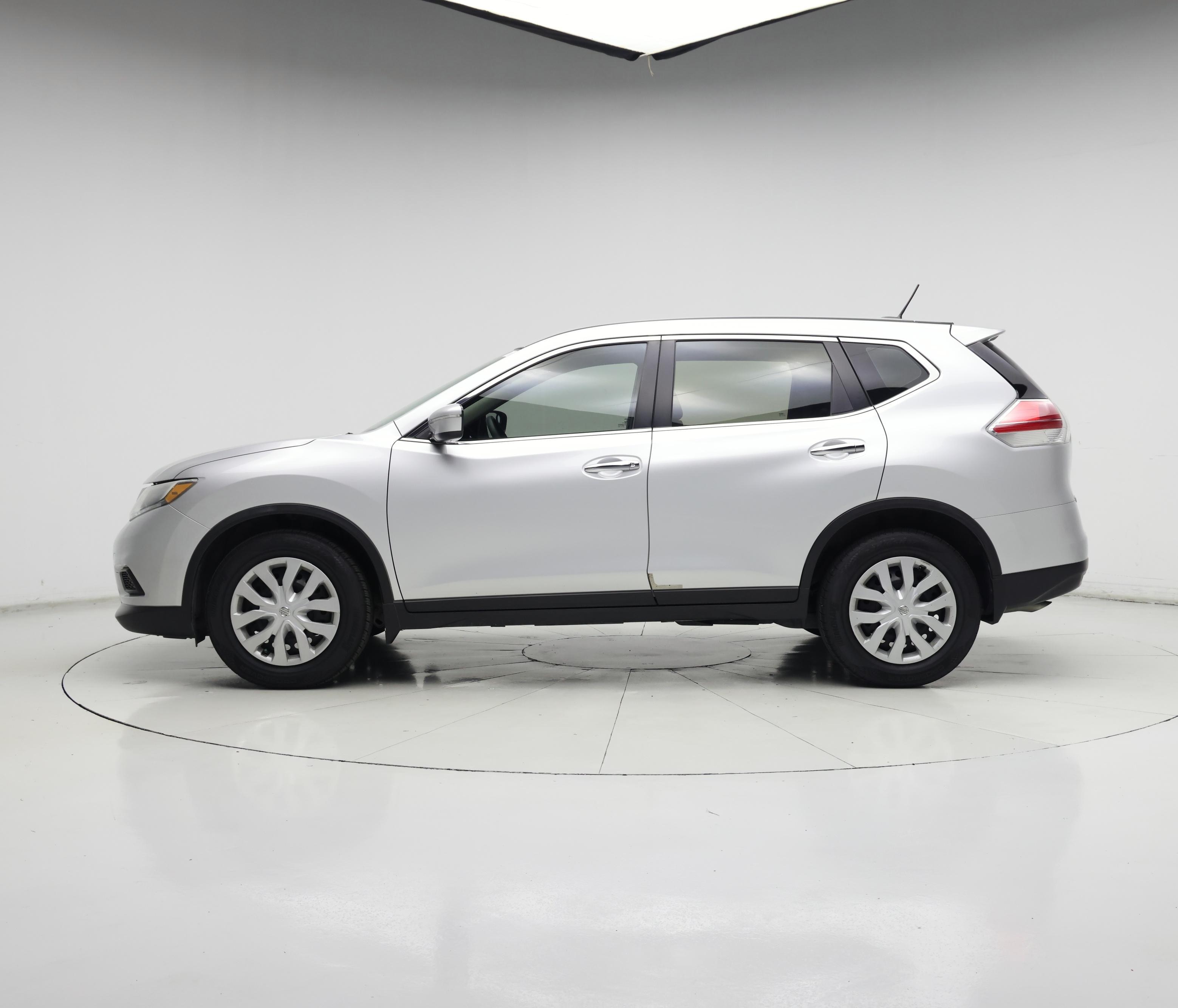 Thumbnail: 2015 Nissan Rogue - 3