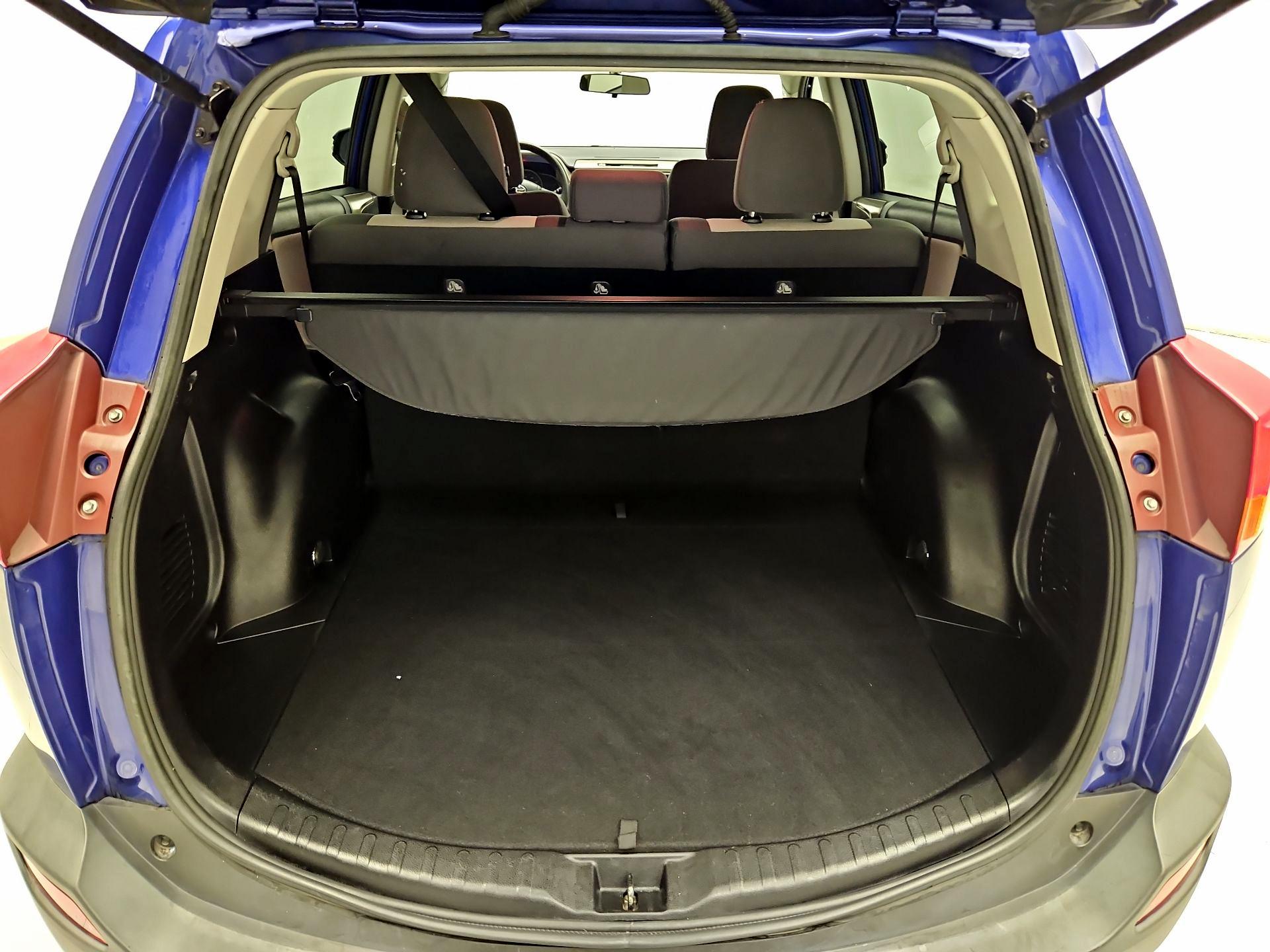 Thumbnail: 2014 Toyota RAV4 - 18