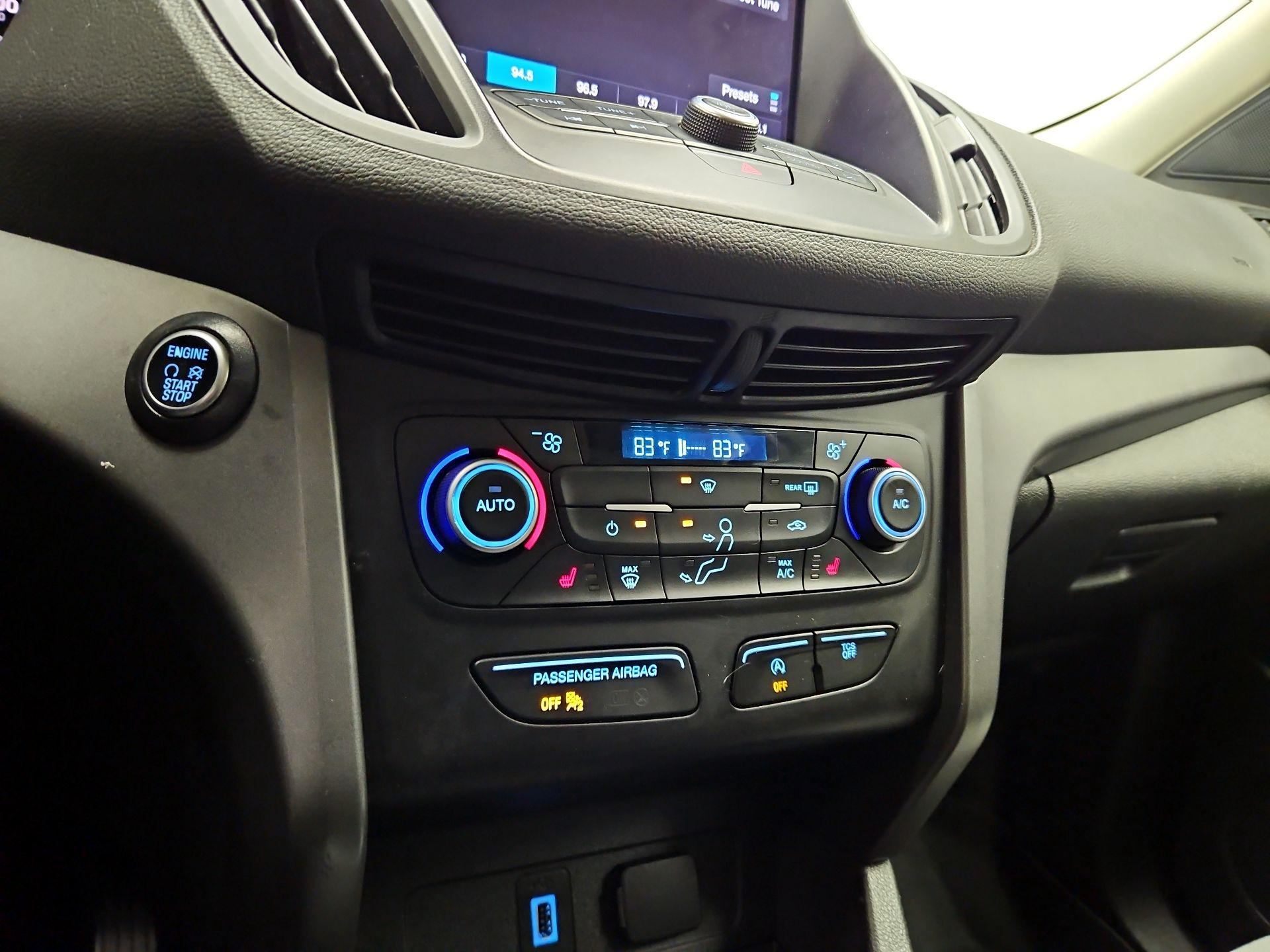 Thumbnail: 2019 Ford Escape - 15