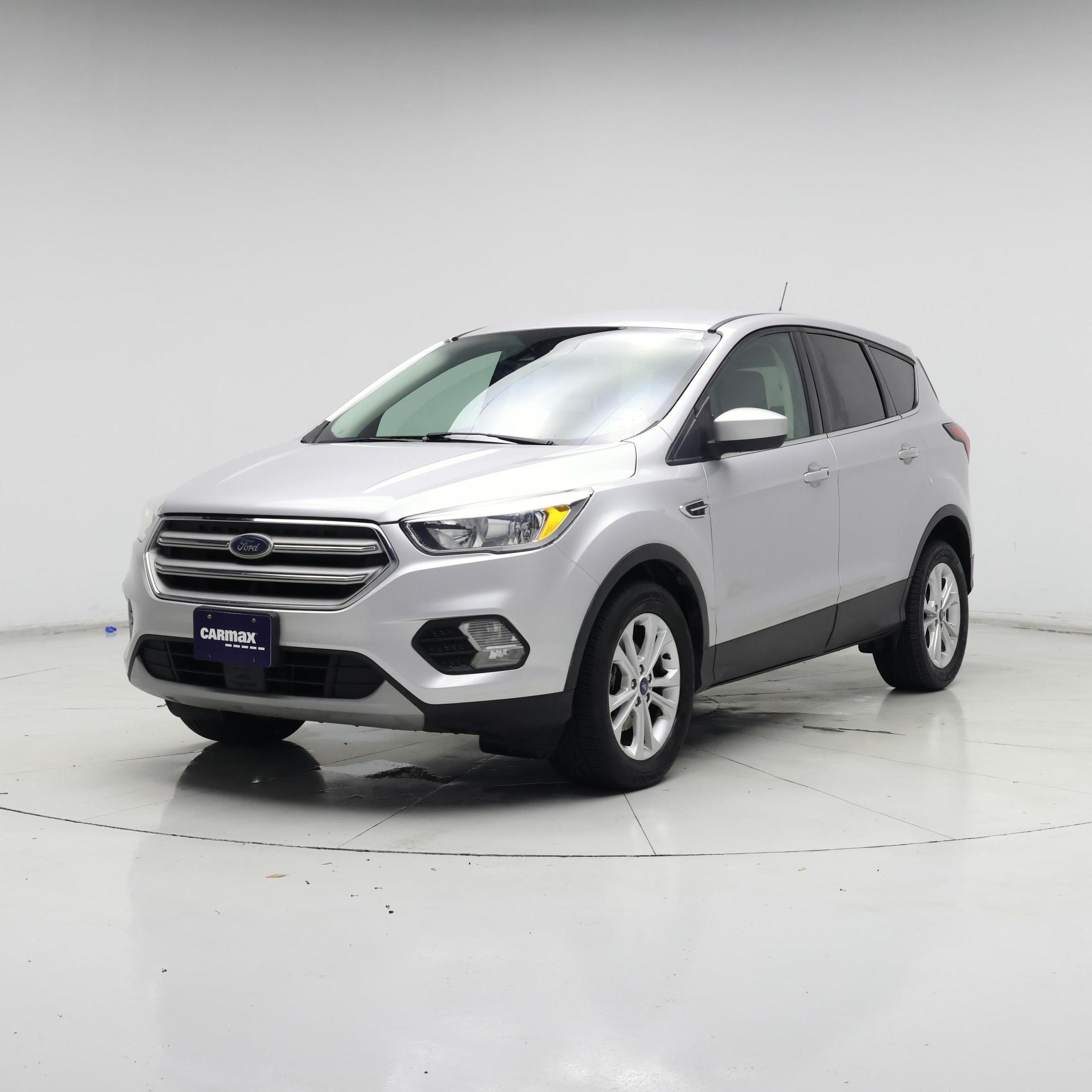Thumbnail: 2019 Ford Escape - 4