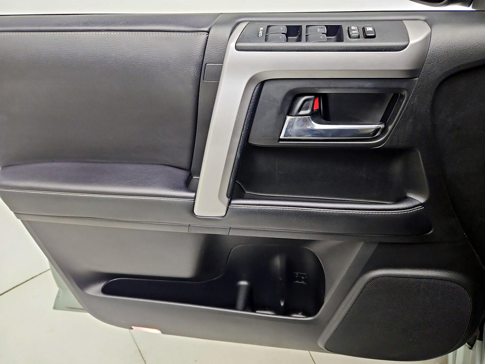 Thumbnail: 2022 Toyota 4Runner - 12