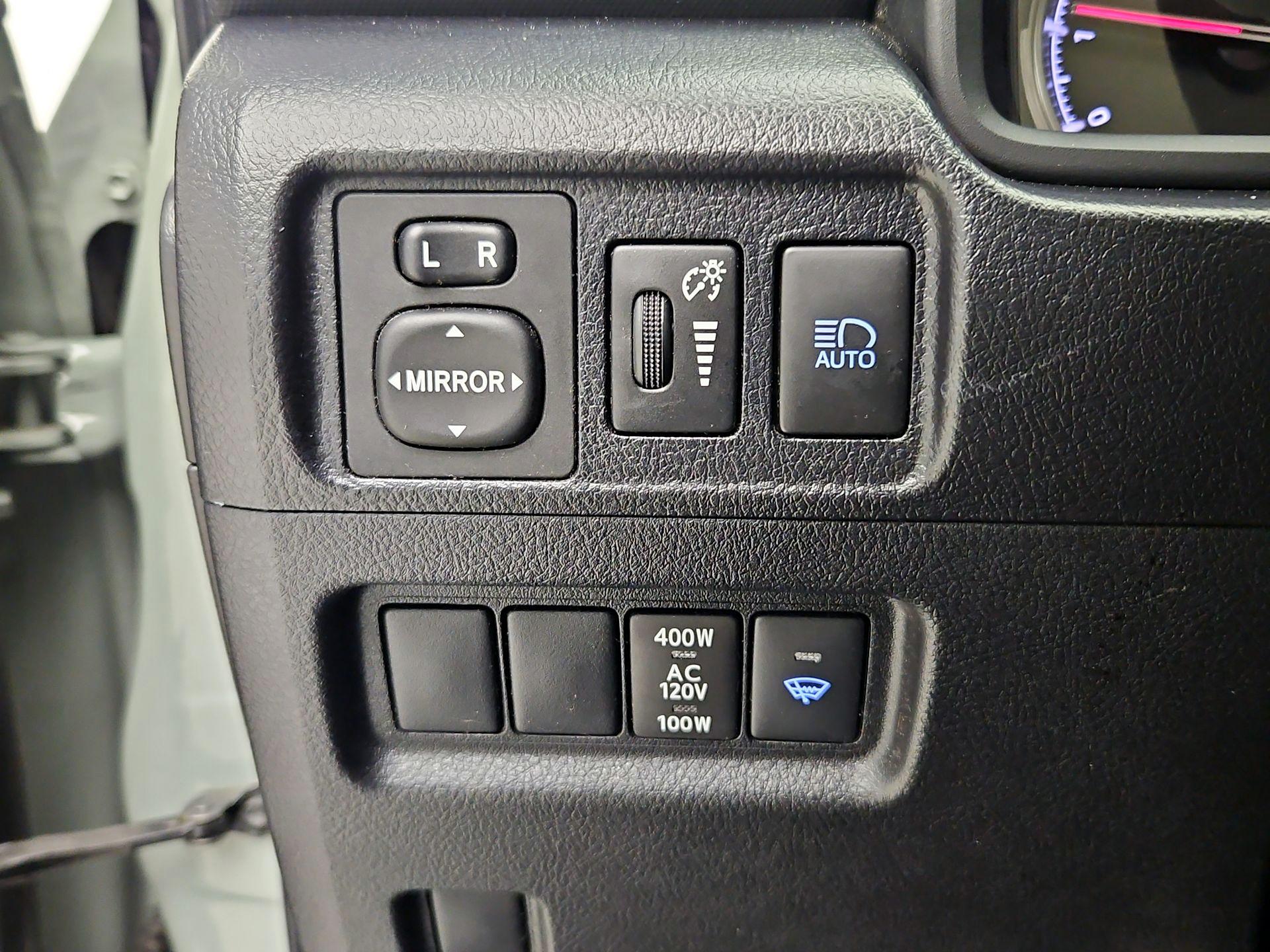 Thumbnail: 2022 Toyota 4Runner - 13