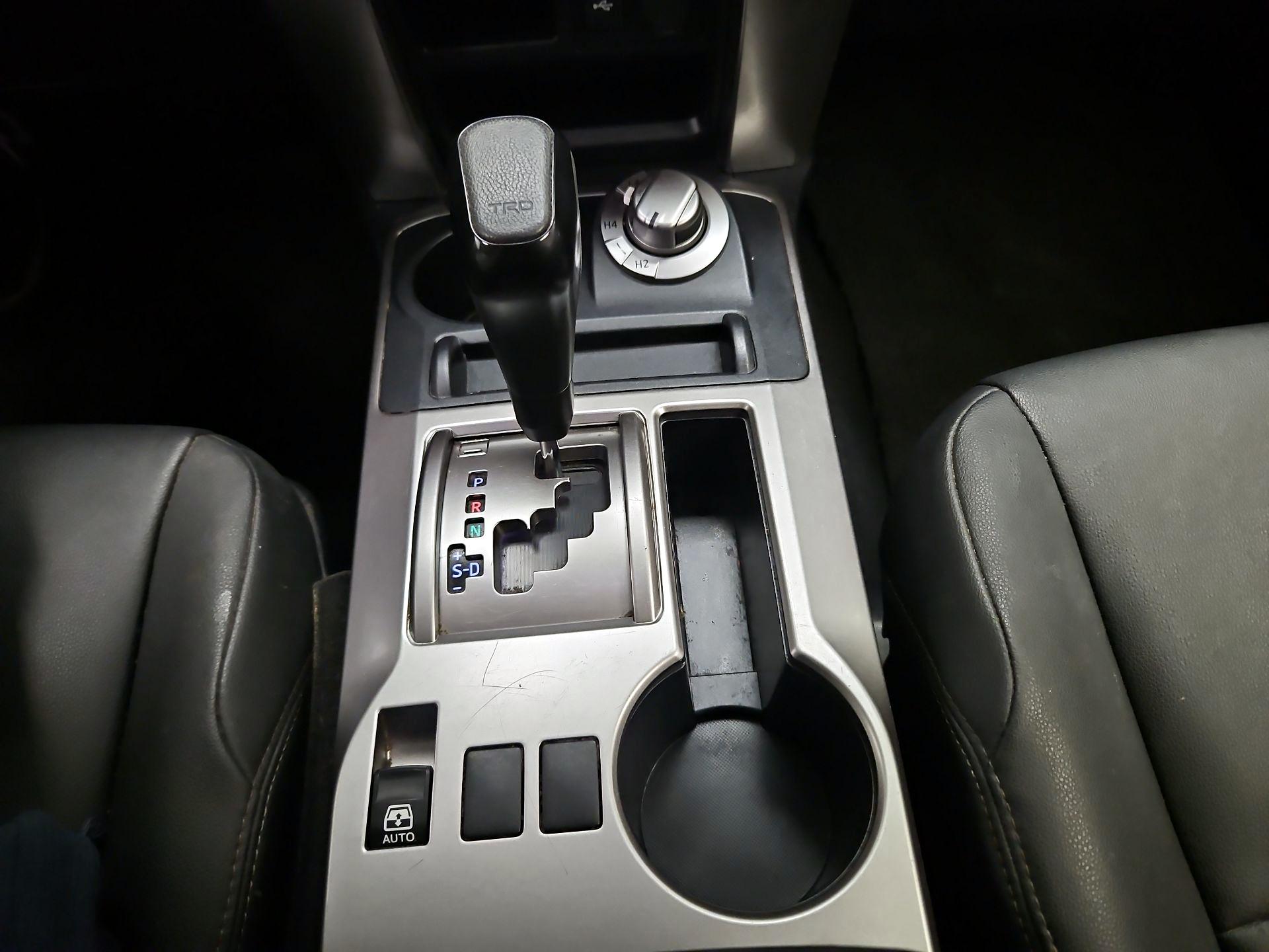 Thumbnail: 2022 Toyota 4Runner - 17