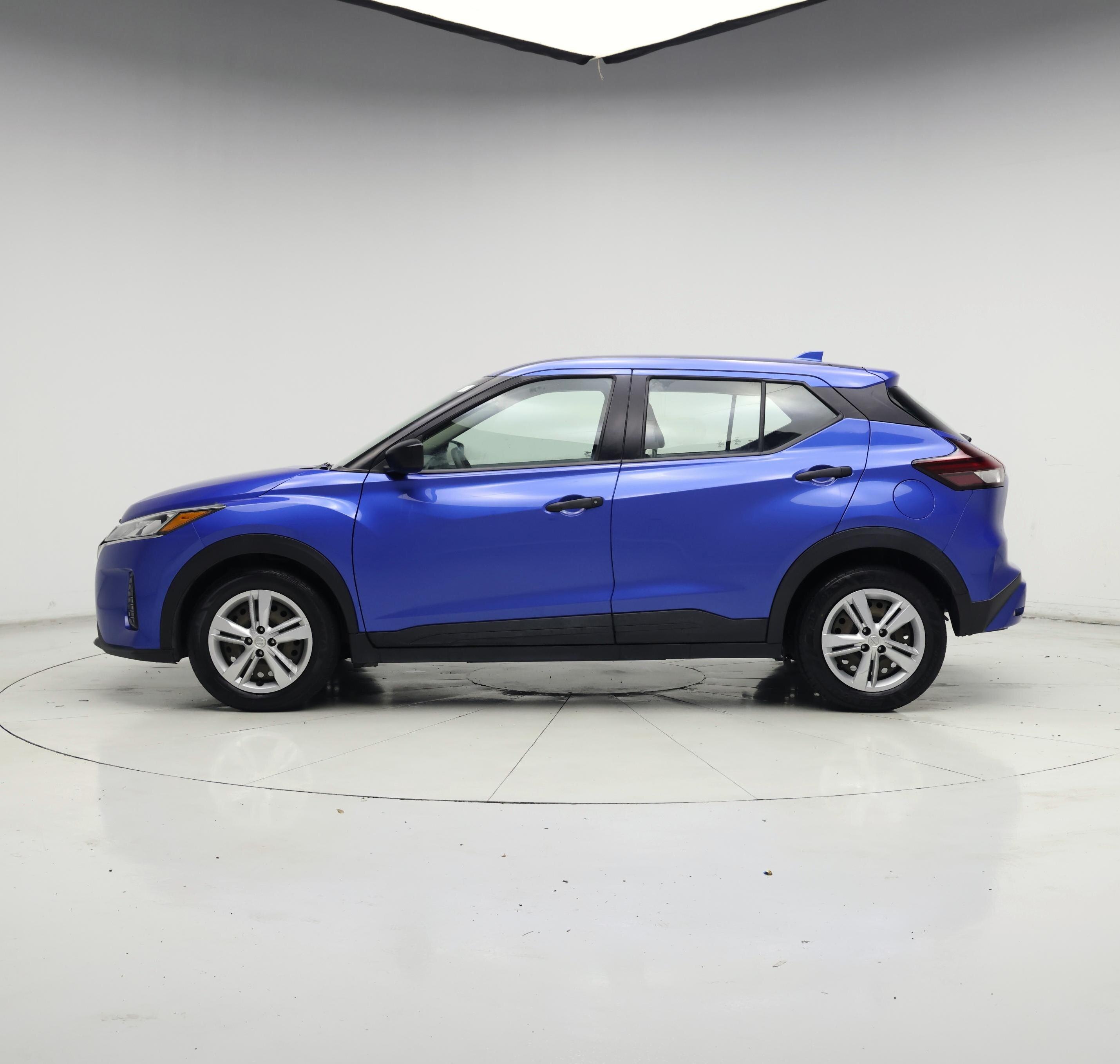 Thumbnail: 2021 Nissan Kicks - 3