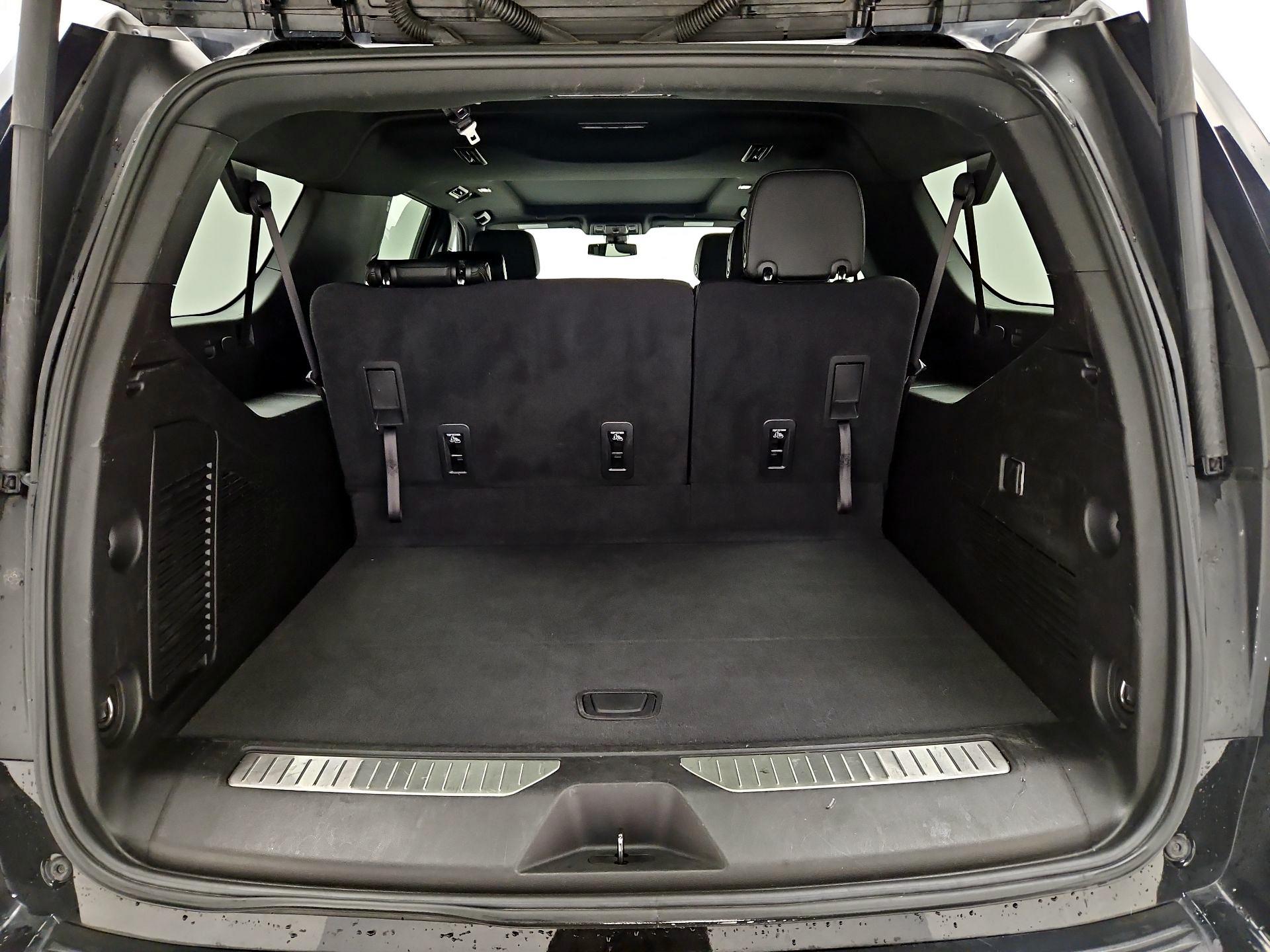 Thumbnail: 2022 Chevrolet Suburban - 18