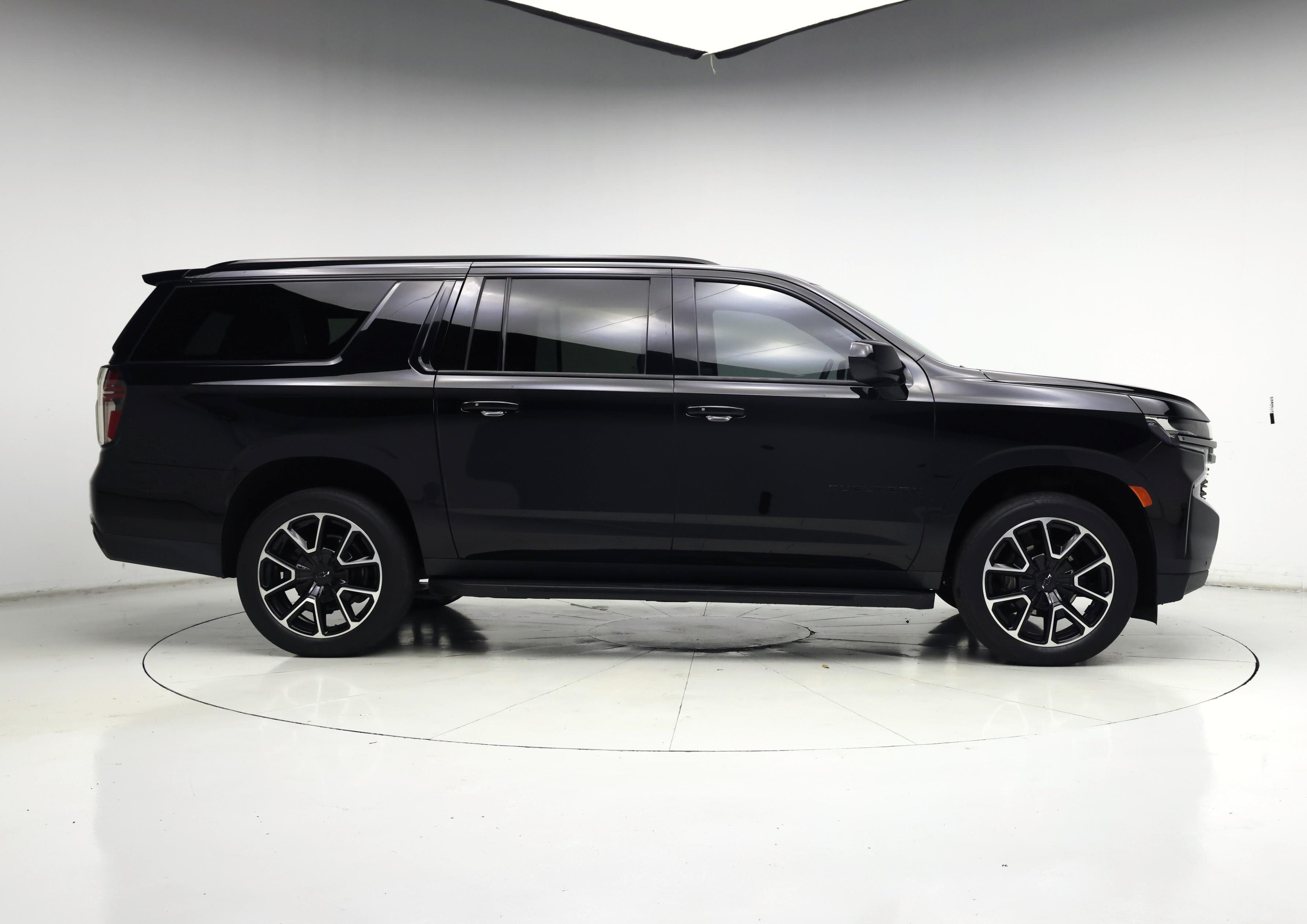 Thumbnail: 2022 Chevrolet Suburban - 7