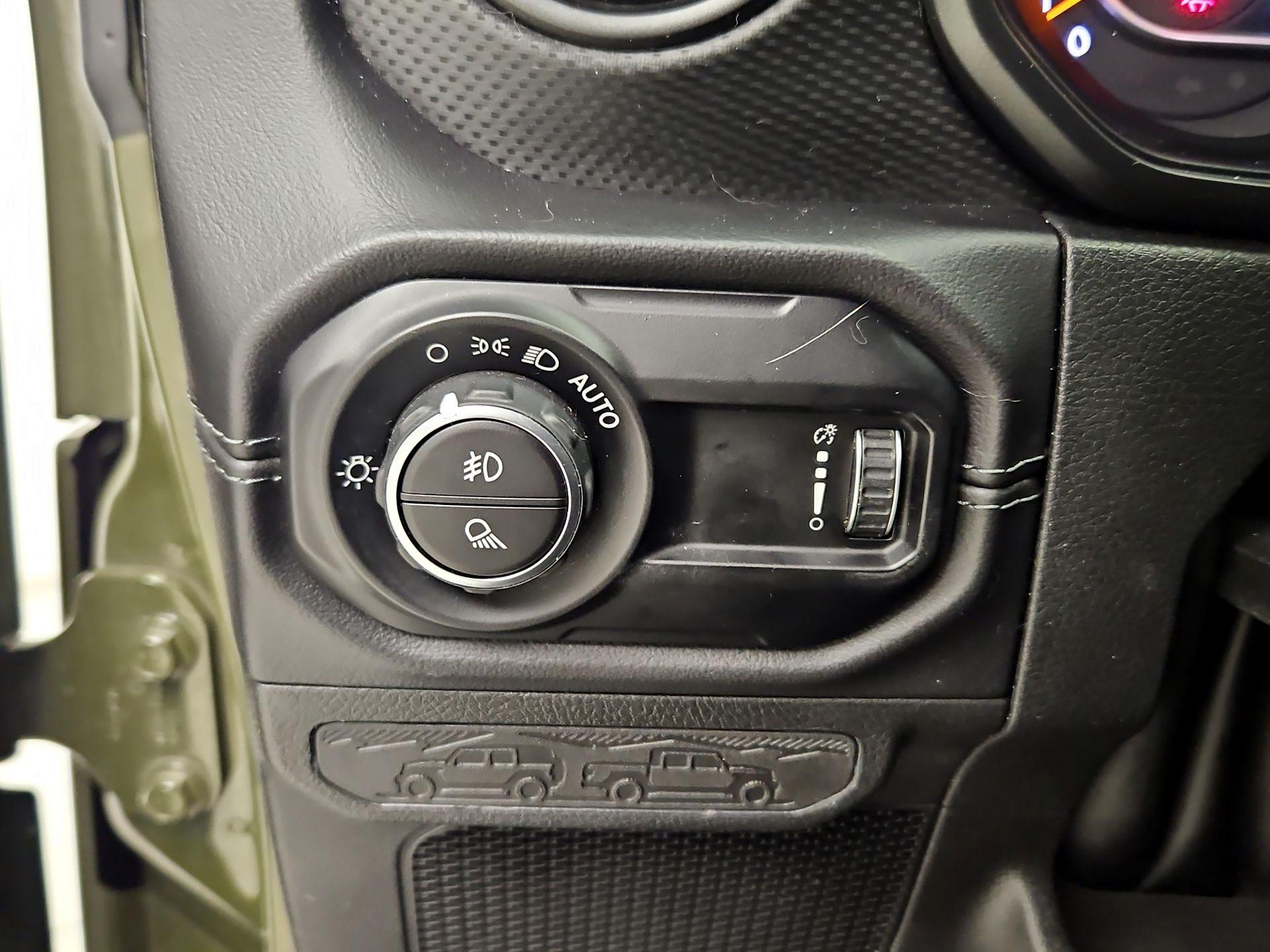 Thumbnail: 2024 Jeep Gladiator - 13