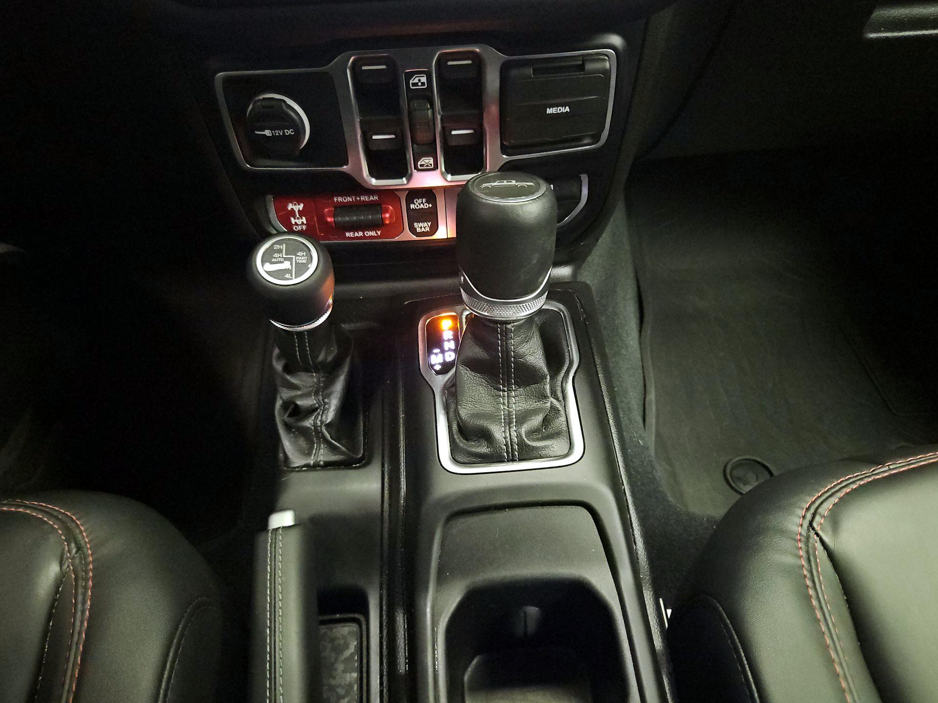 Thumbnail: 2024 Jeep Gladiator - 18