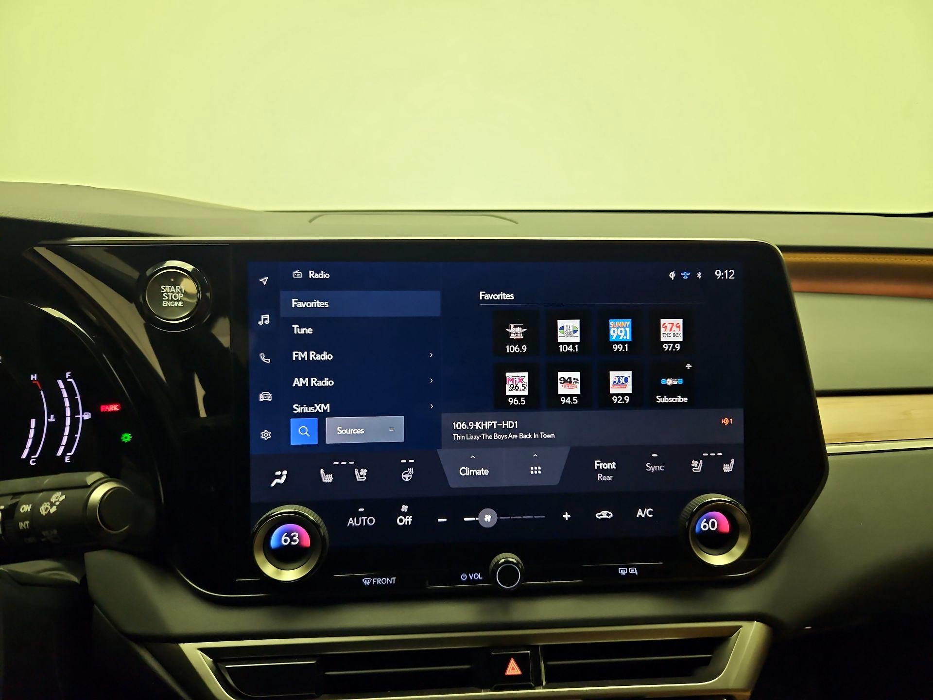 Thumbnail: 2024 Lexus RX - 14