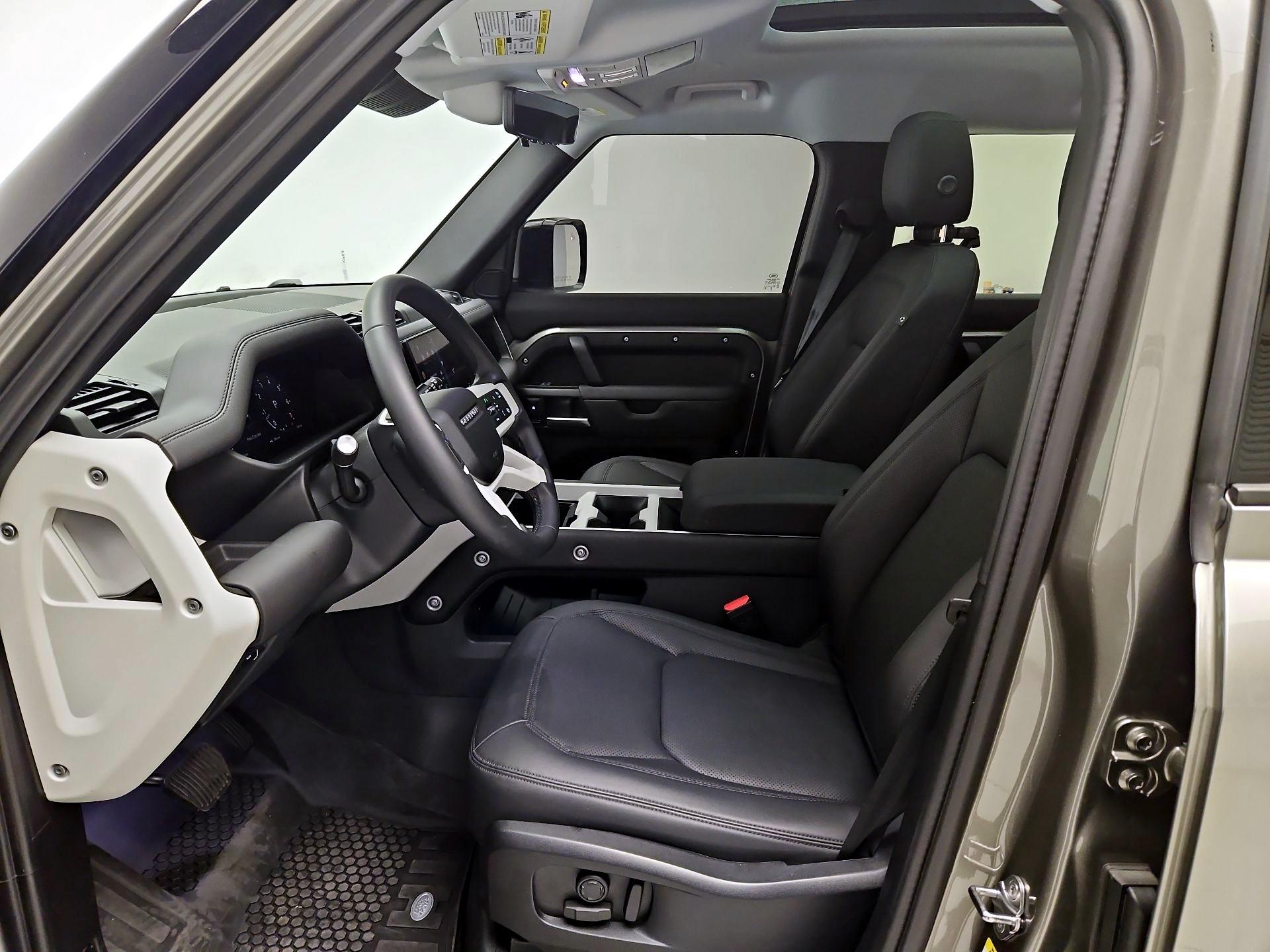 Thumbnail: 2025 Land Rover Defender - 11