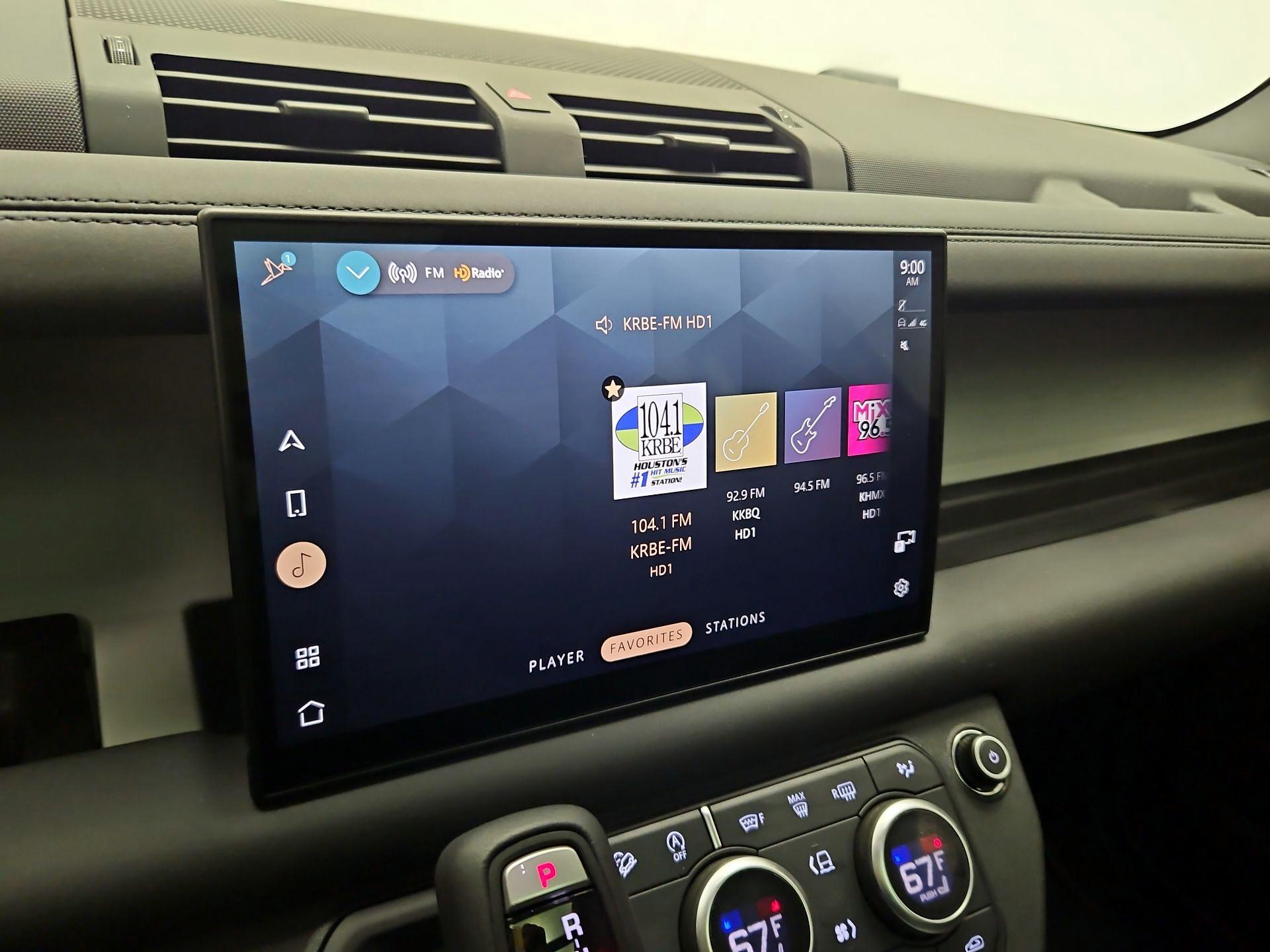 Thumbnail: 2025 Land Rover Defender - 15