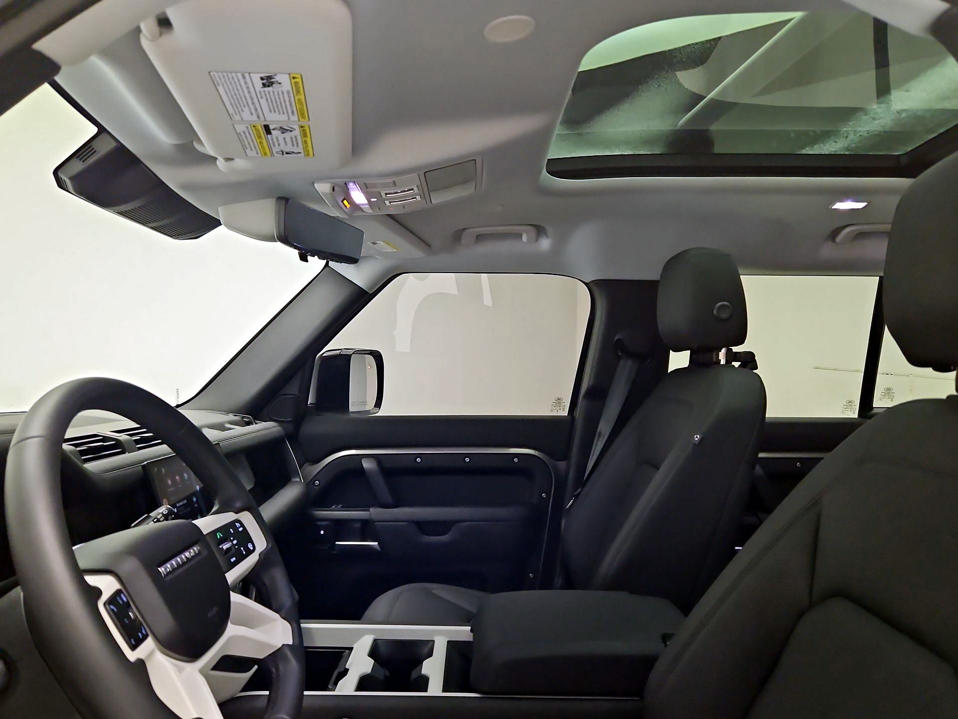 Thumbnail: 2025 Land Rover Defender - 19