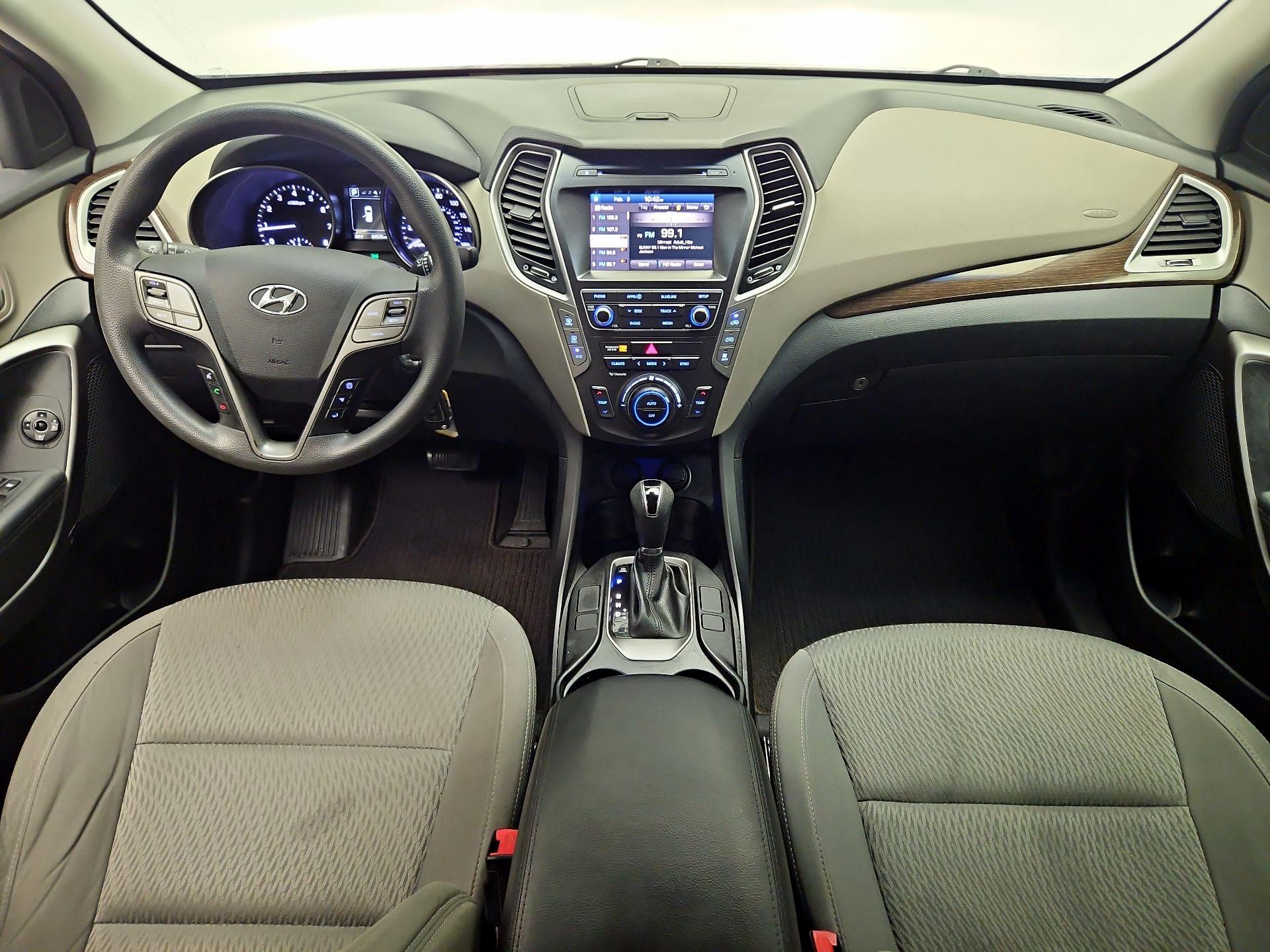 Thumbnail: 2017 Hyundai Santa Fe - 9