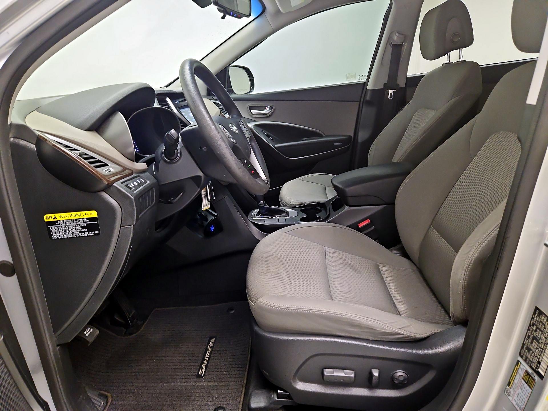 Thumbnail: 2017 Hyundai Santa Fe - 11