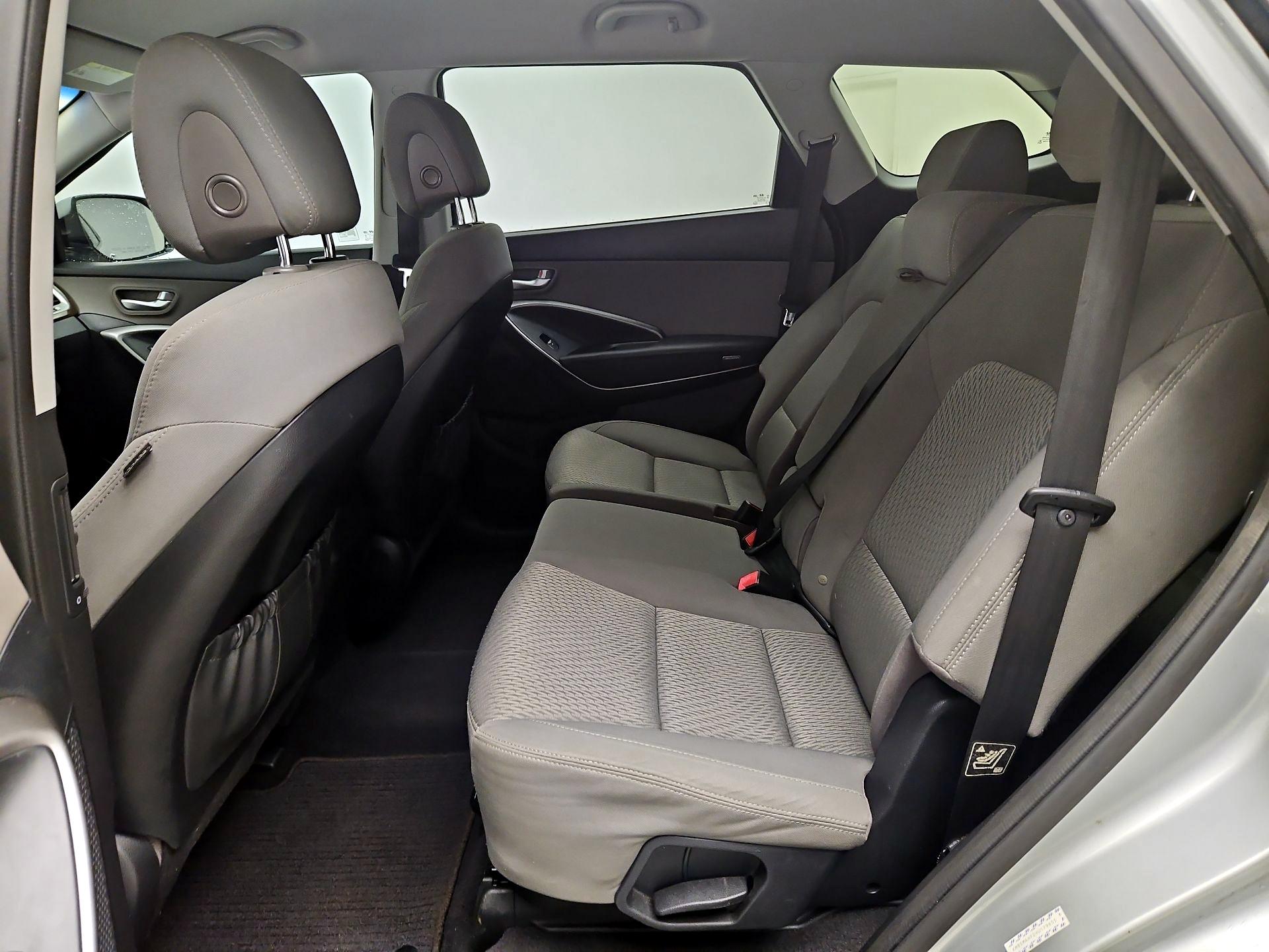 Thumbnail: 2017 Hyundai Santa Fe - 17