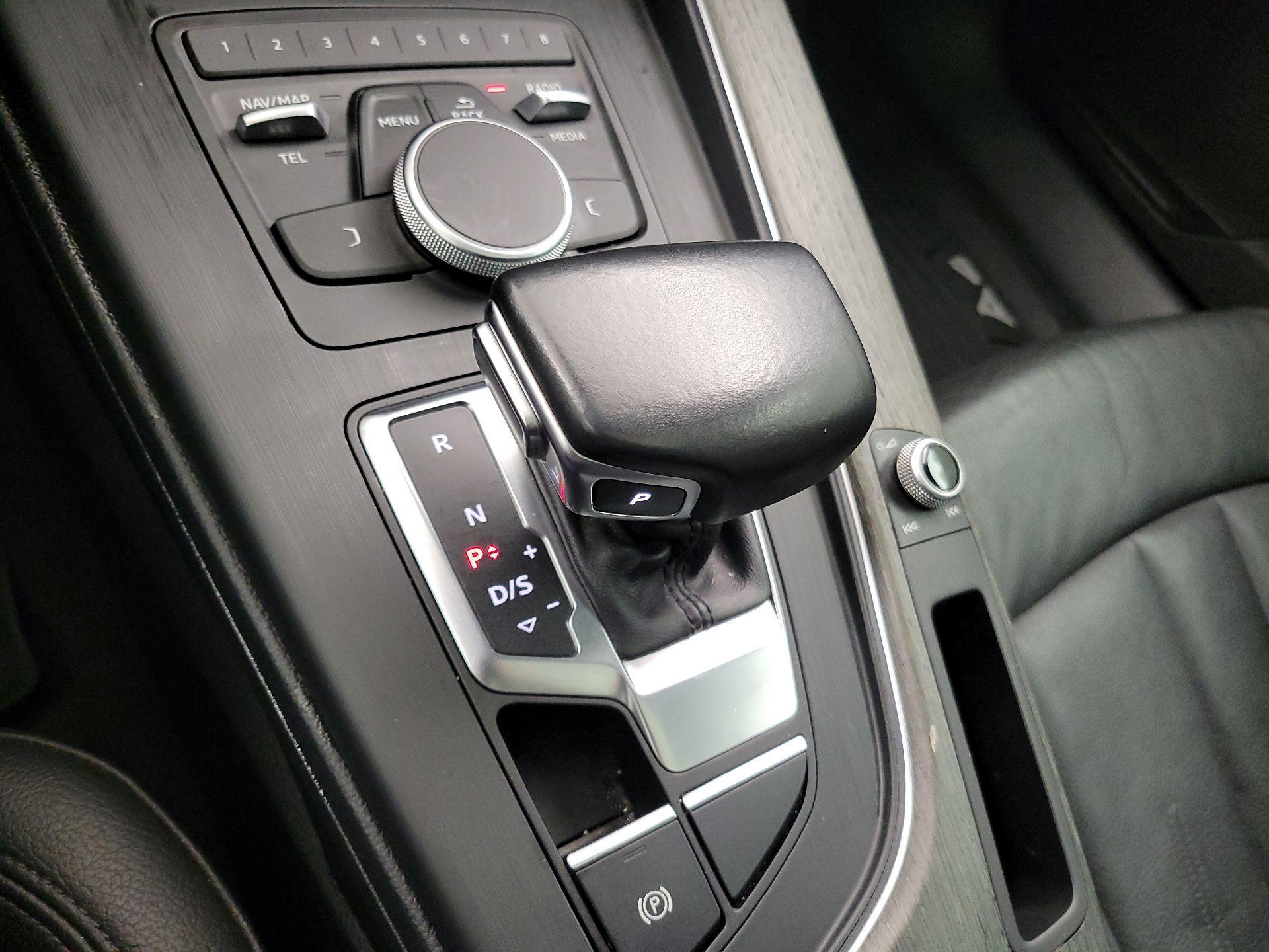 Thumbnail: 2019 Audi A4 - 17