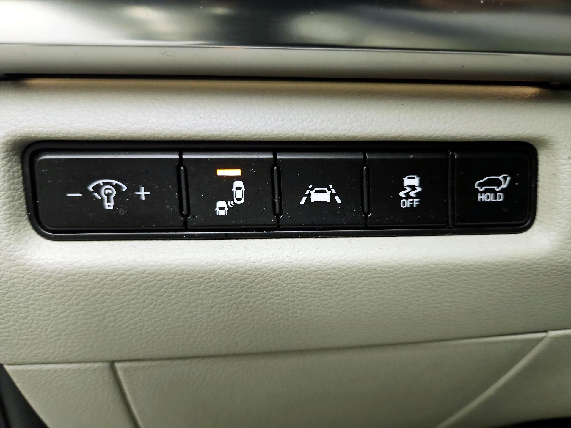 Thumbnail: 2022 Kia Telluride - 13