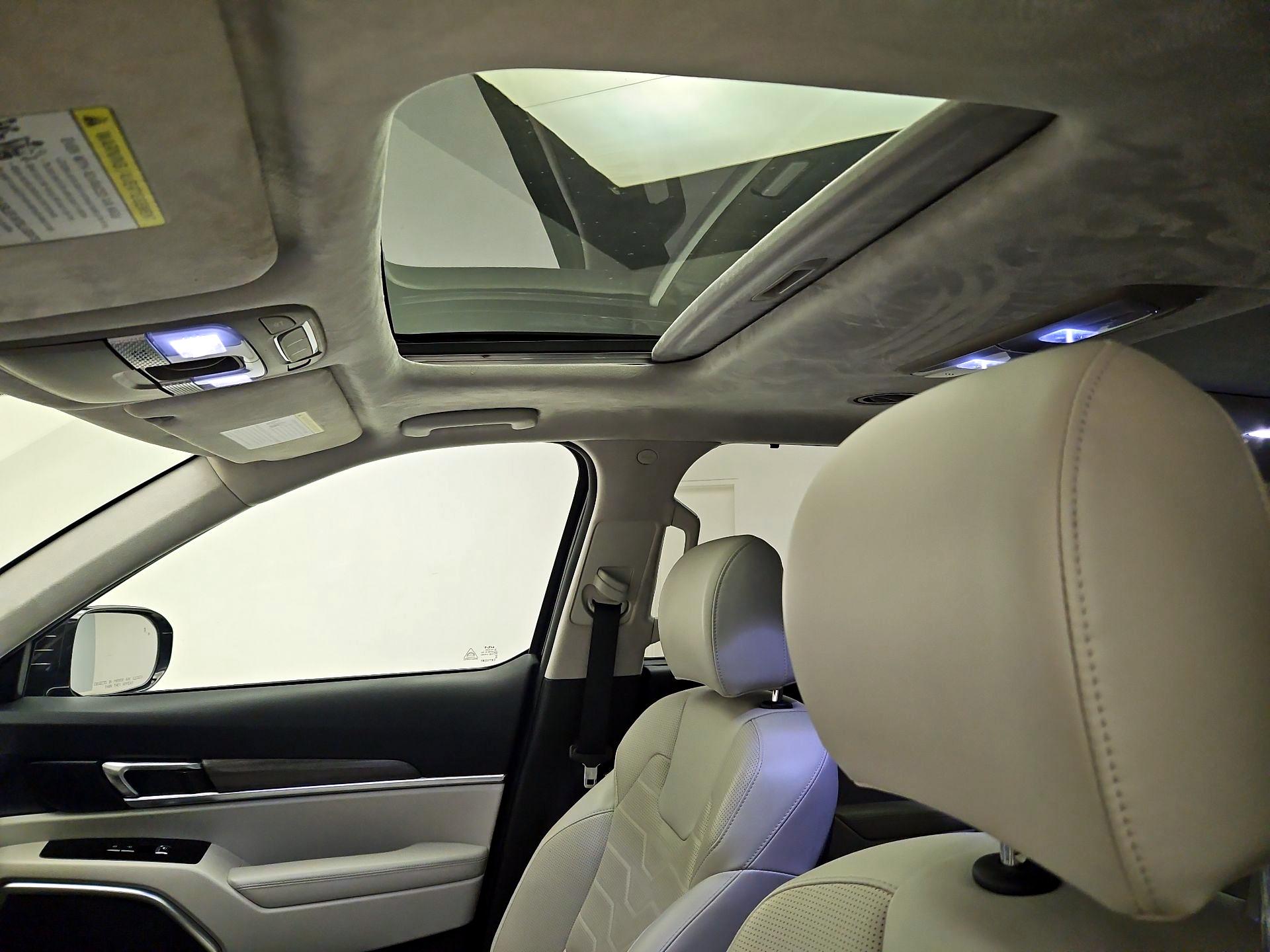 Thumbnail: 2022 Kia Telluride - 20