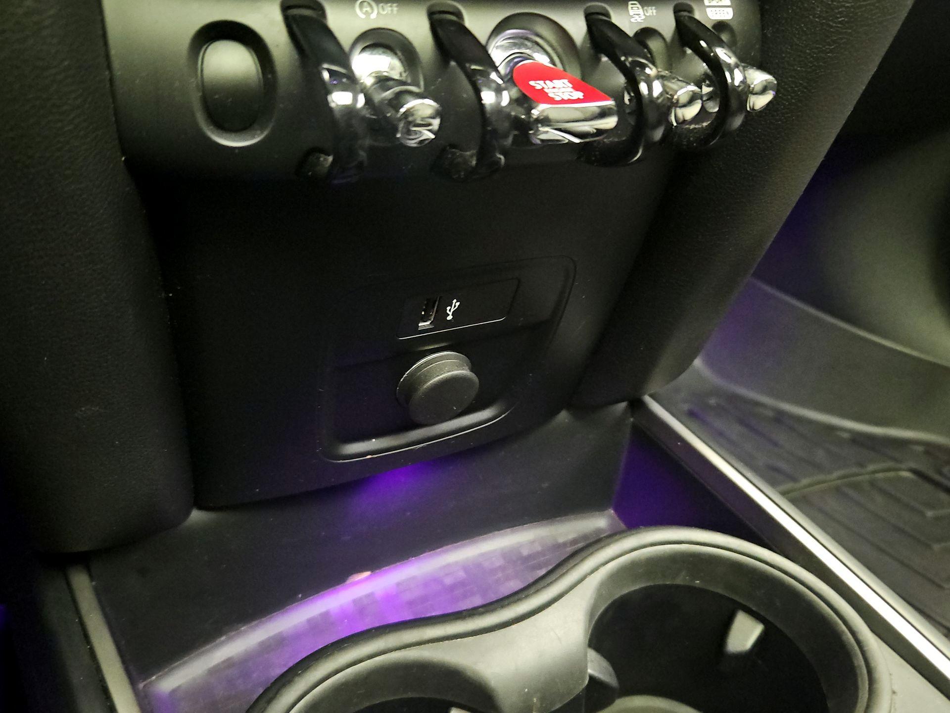 Thumbnail: 2020 MINI Cooper Countryman - 19