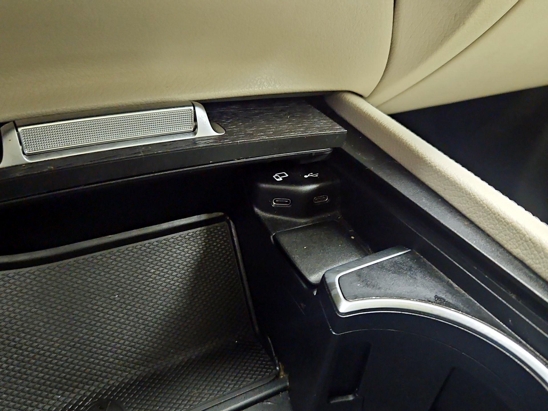 Thumbnail: 2022 Mercedes-Benz GLE - 19