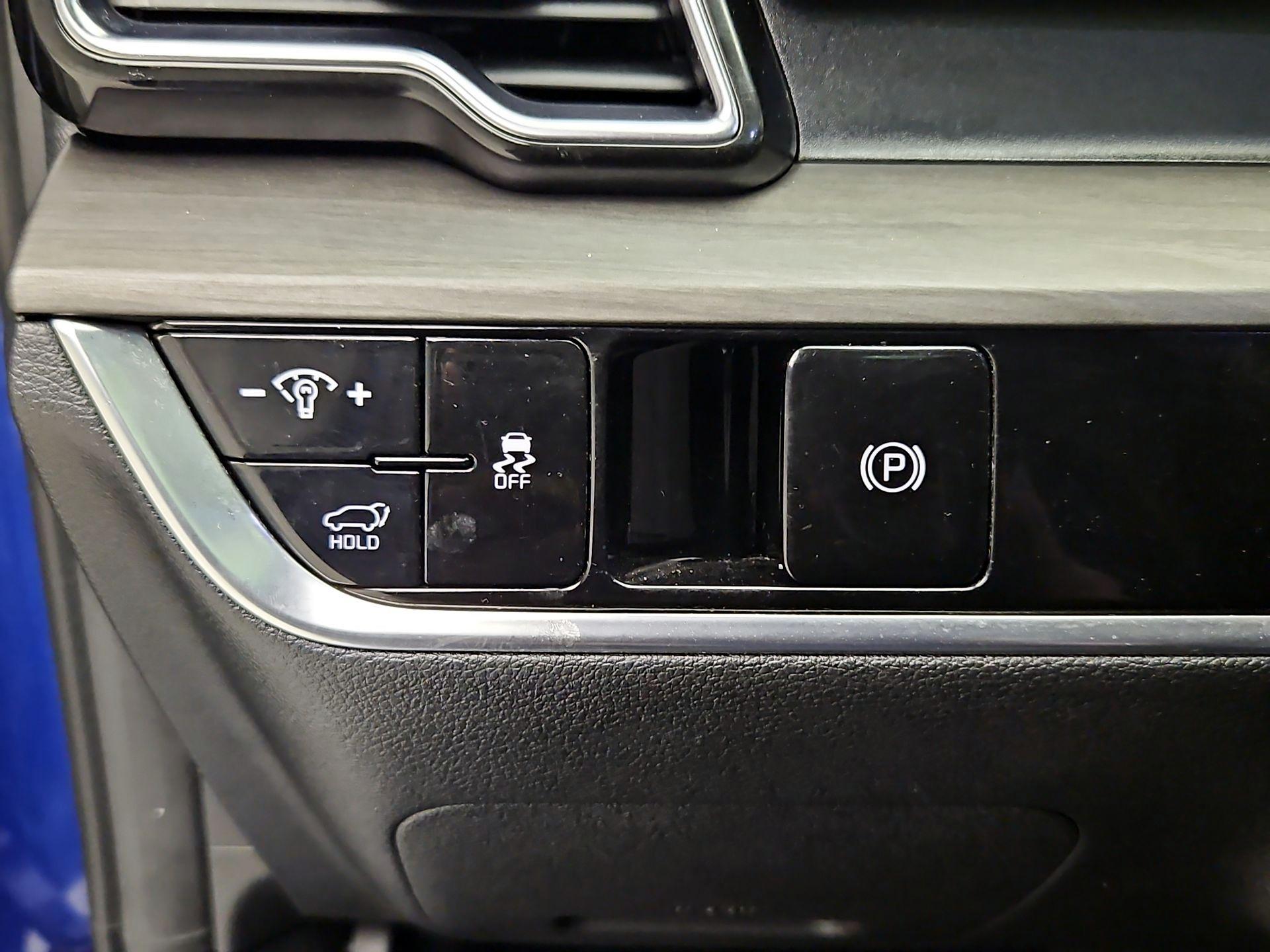 Thumbnail: 2023 Kia Sportage - 13