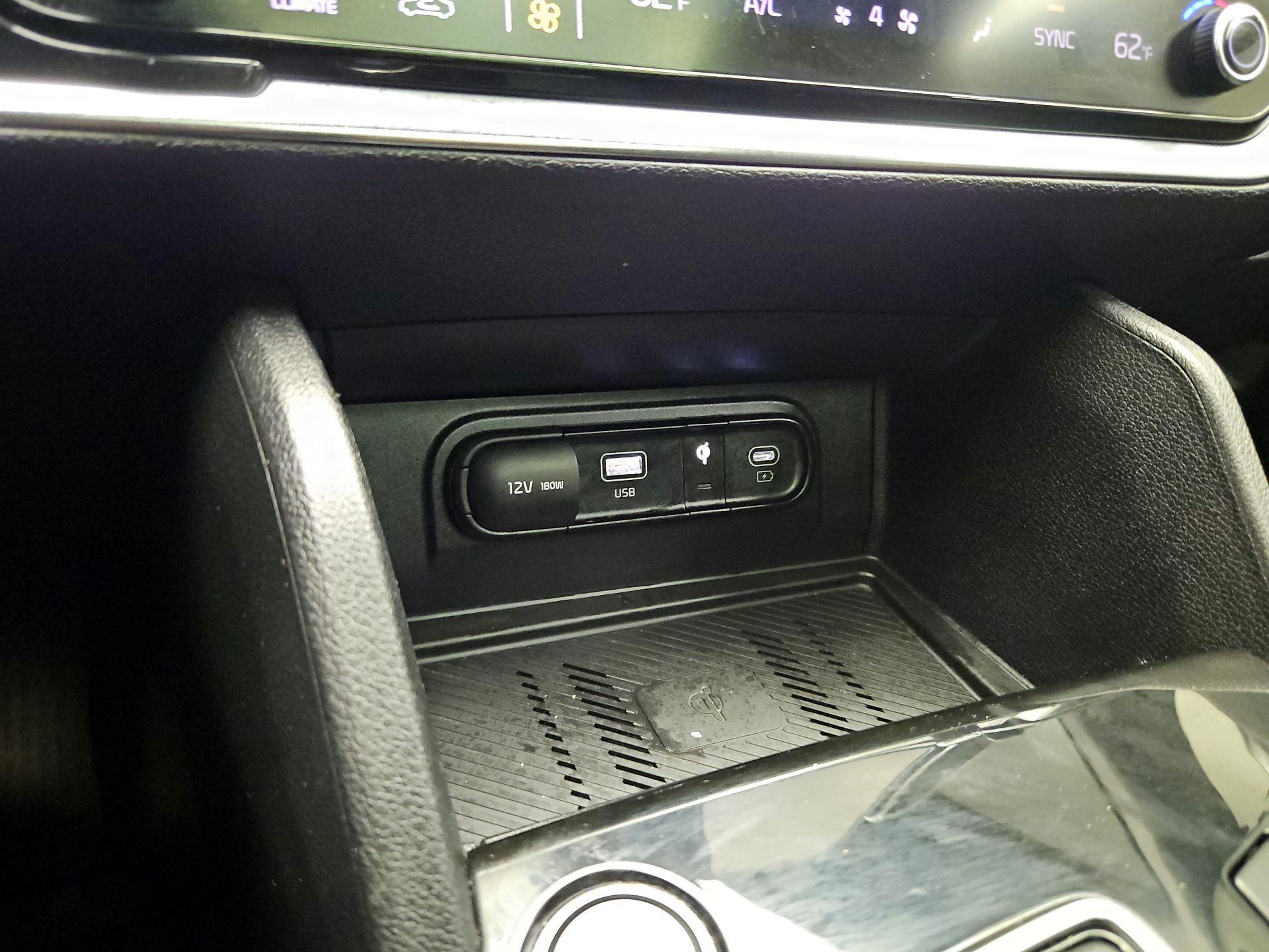 Thumbnail: 2023 Kia Sportage - 19