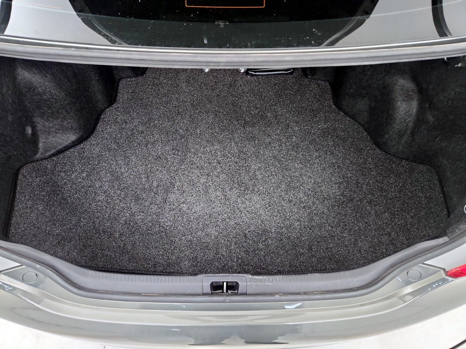 Thumbnail: 2014 Toyota Camry - 16