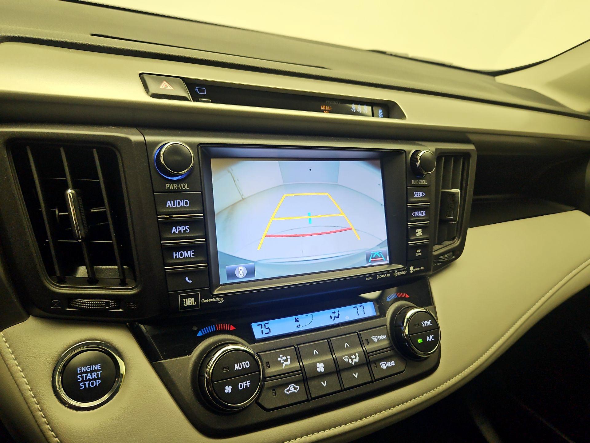 Thumbnail: 2018 Toyota RAV4 - 14