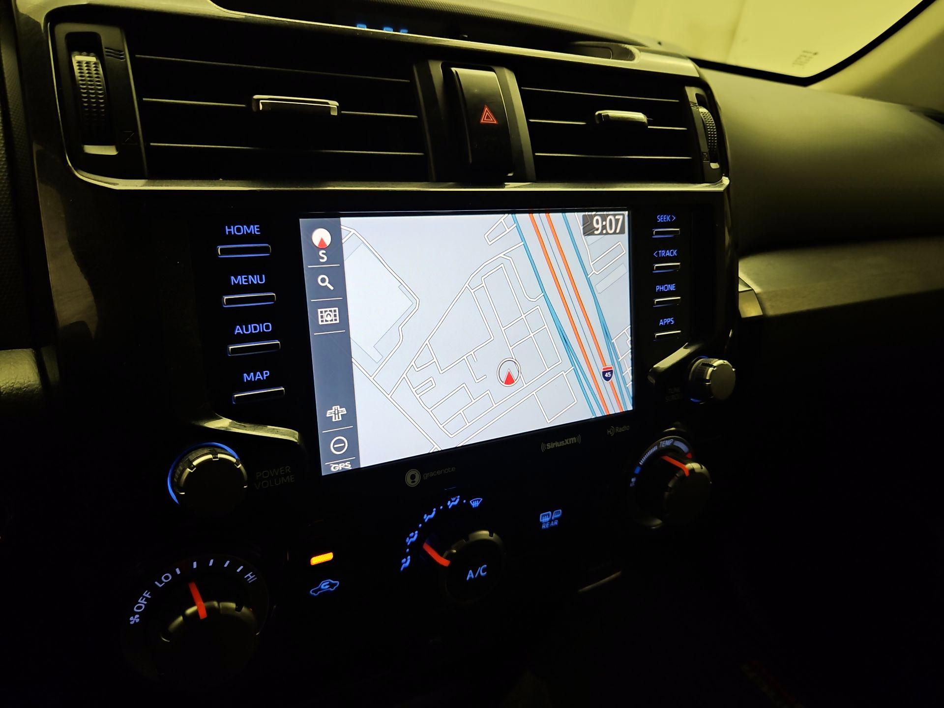 Thumbnail: 2021 Toyota 4Runner - 12