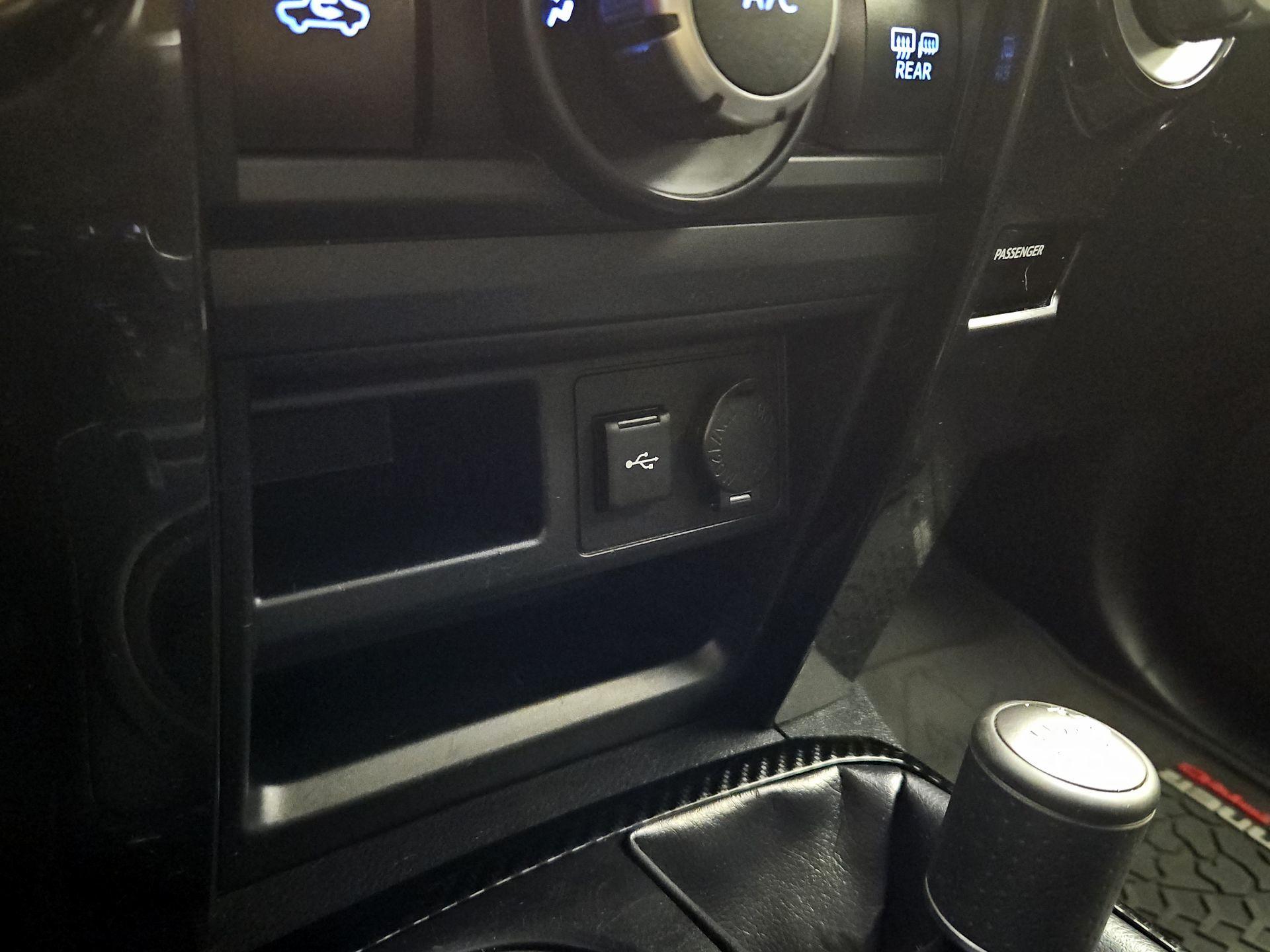 Thumbnail: 2021 Toyota 4Runner - 17