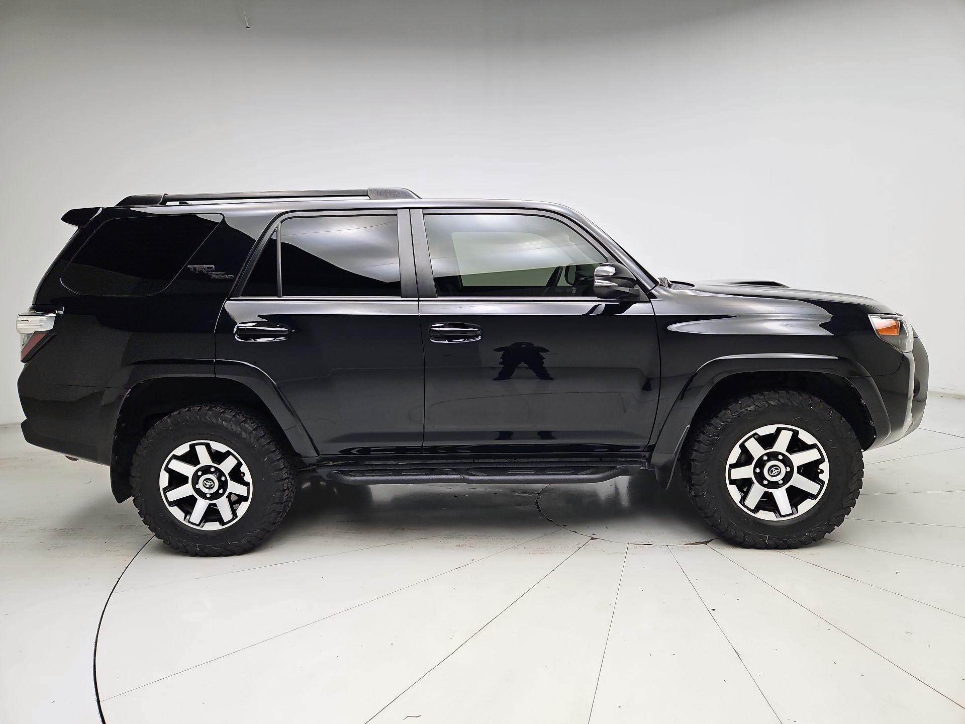Thumbnail: 2021 Toyota 4Runner - 4