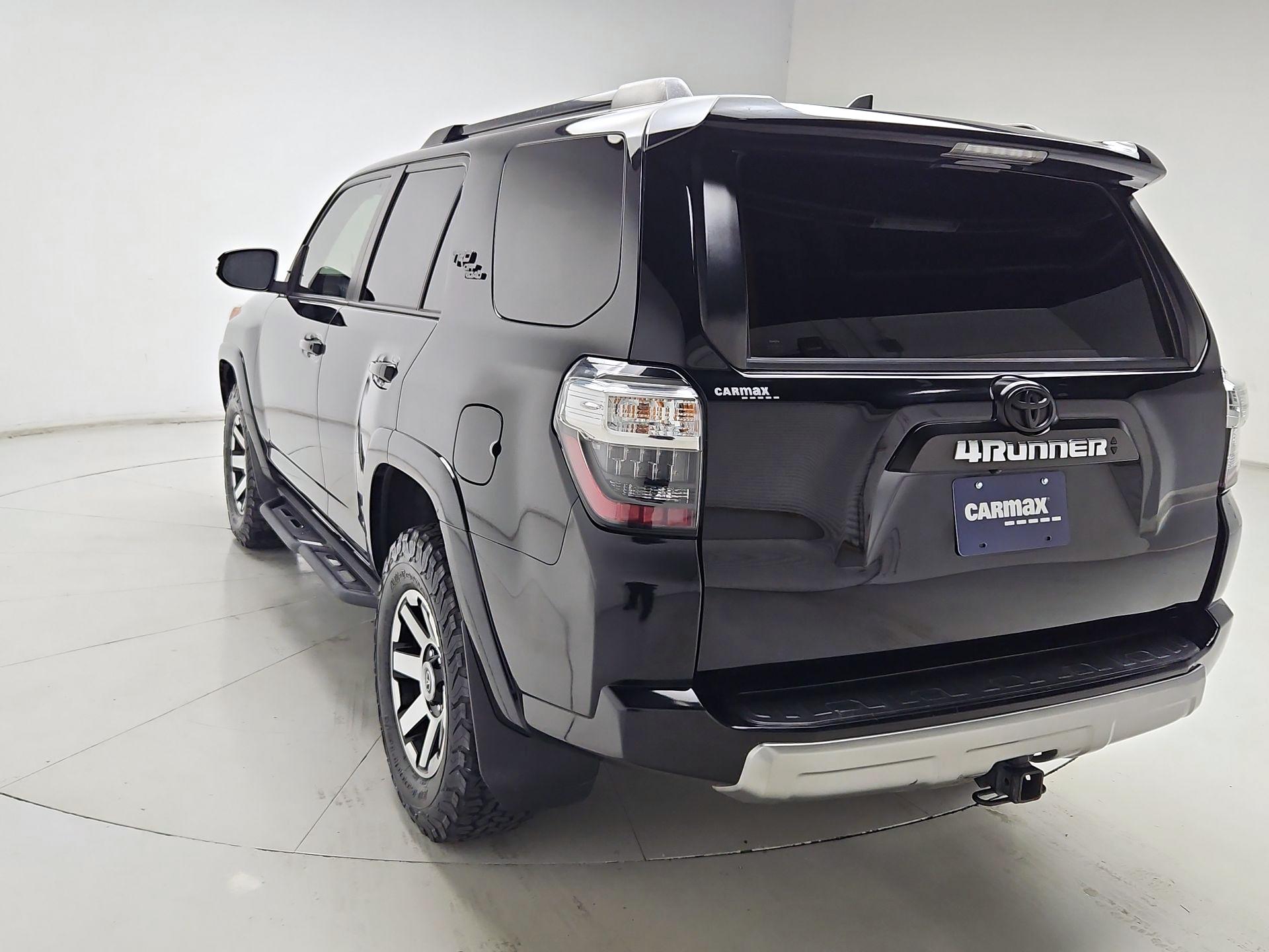 Thumbnail: 2021 Toyota 4Runner - 7