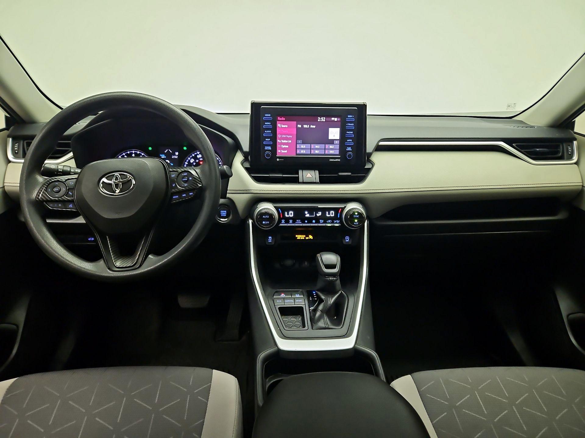 Thumbnail: 2020 Toyota RAV4 - 9