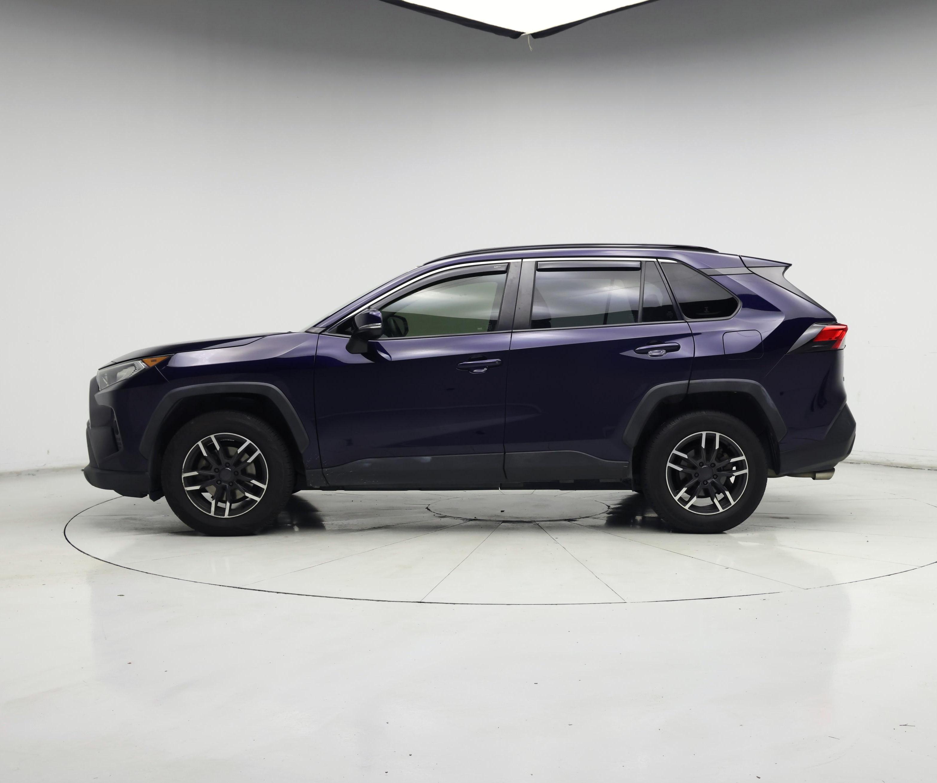 Thumbnail: 2020 Toyota RAV4 - 3