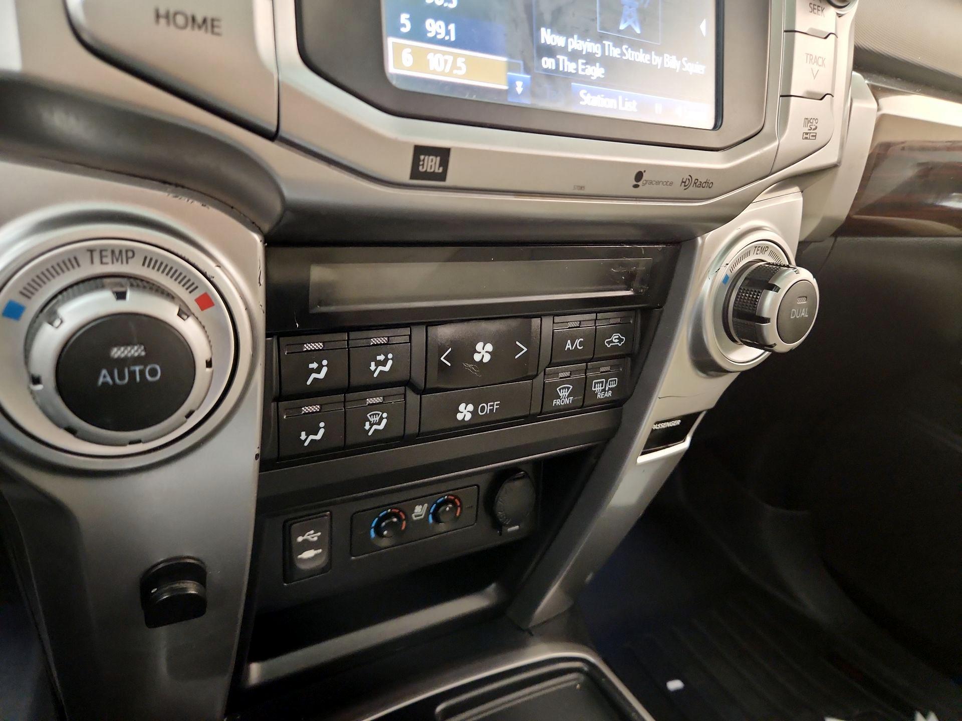 Thumbnail: 2015 Toyota 4Runner - 14