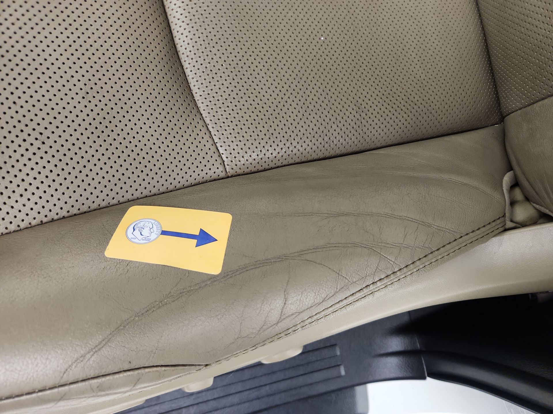 Thumbnail: 2015 Toyota 4Runner - 19