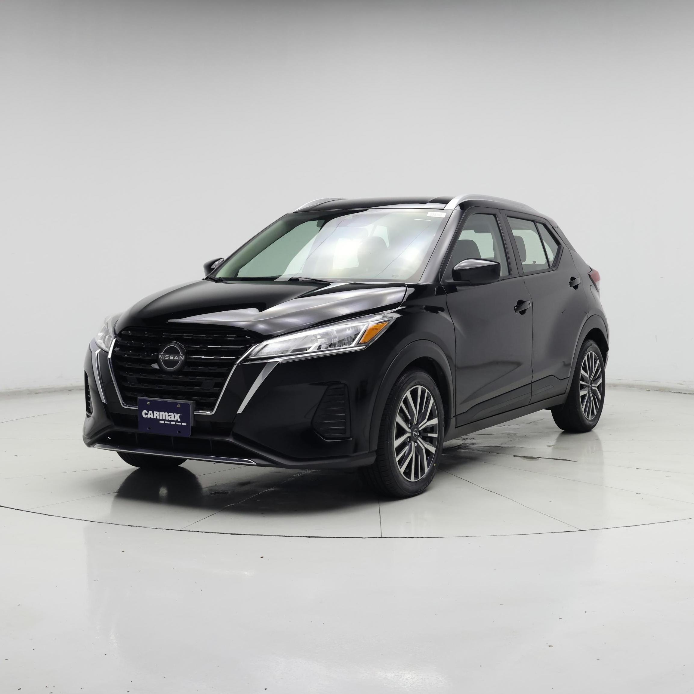 Thumbnail: 2022 Nissan Kicks - 4