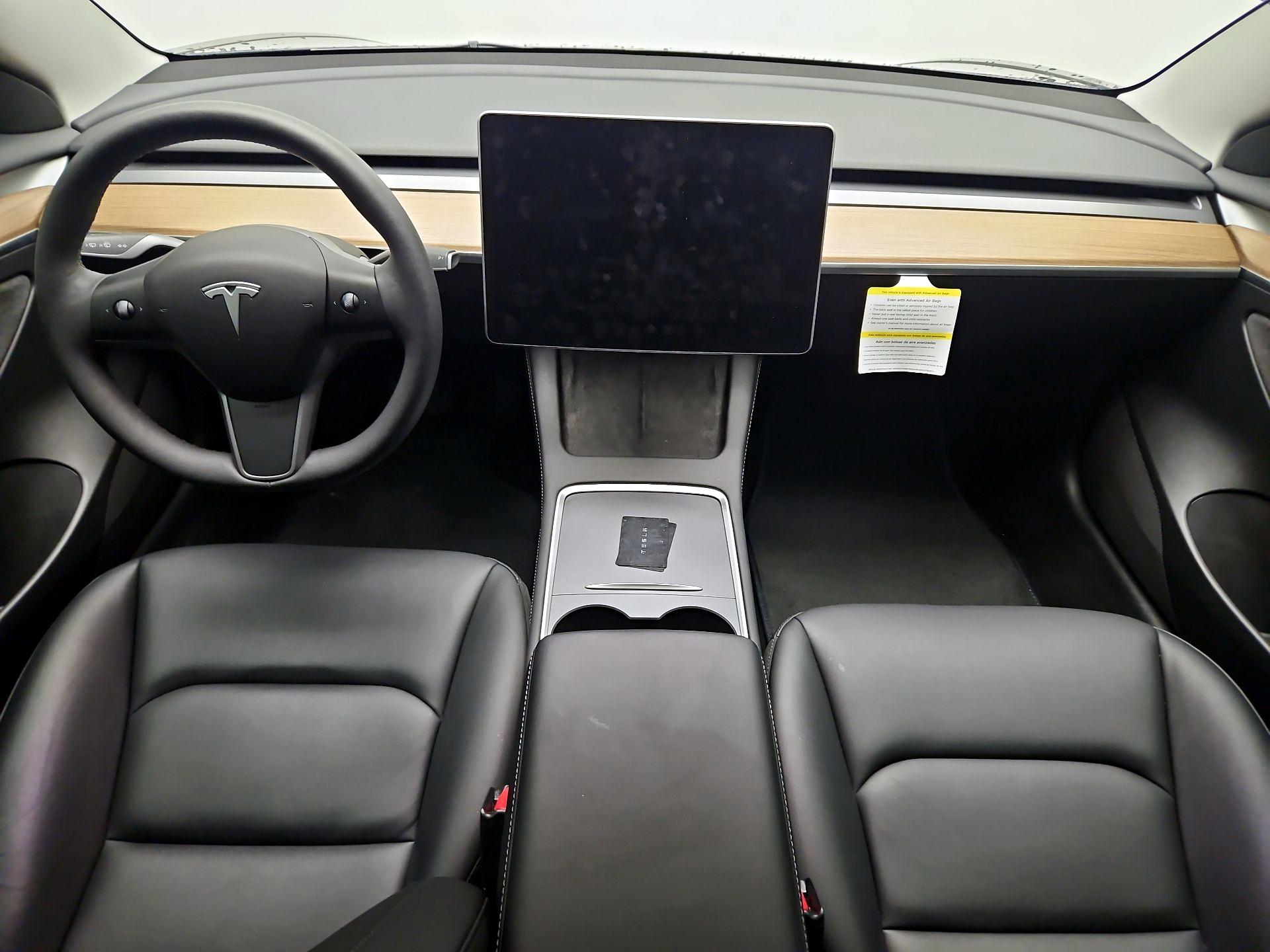 Thumbnail: 2023 Tesla Model 3 - 9