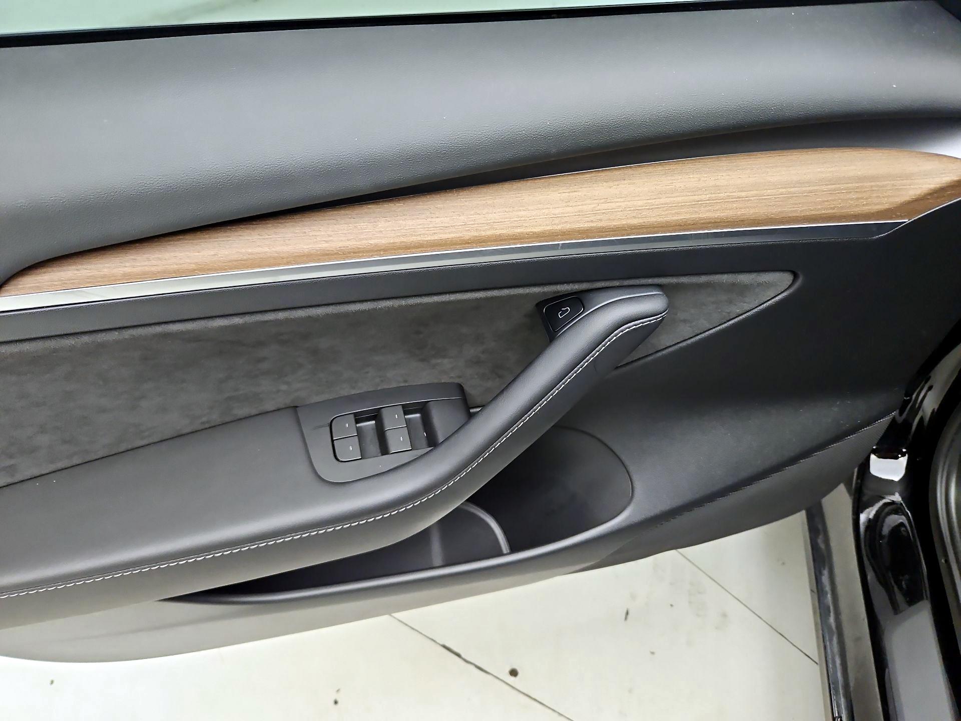 Thumbnail: 2023 Tesla Model 3 - 12