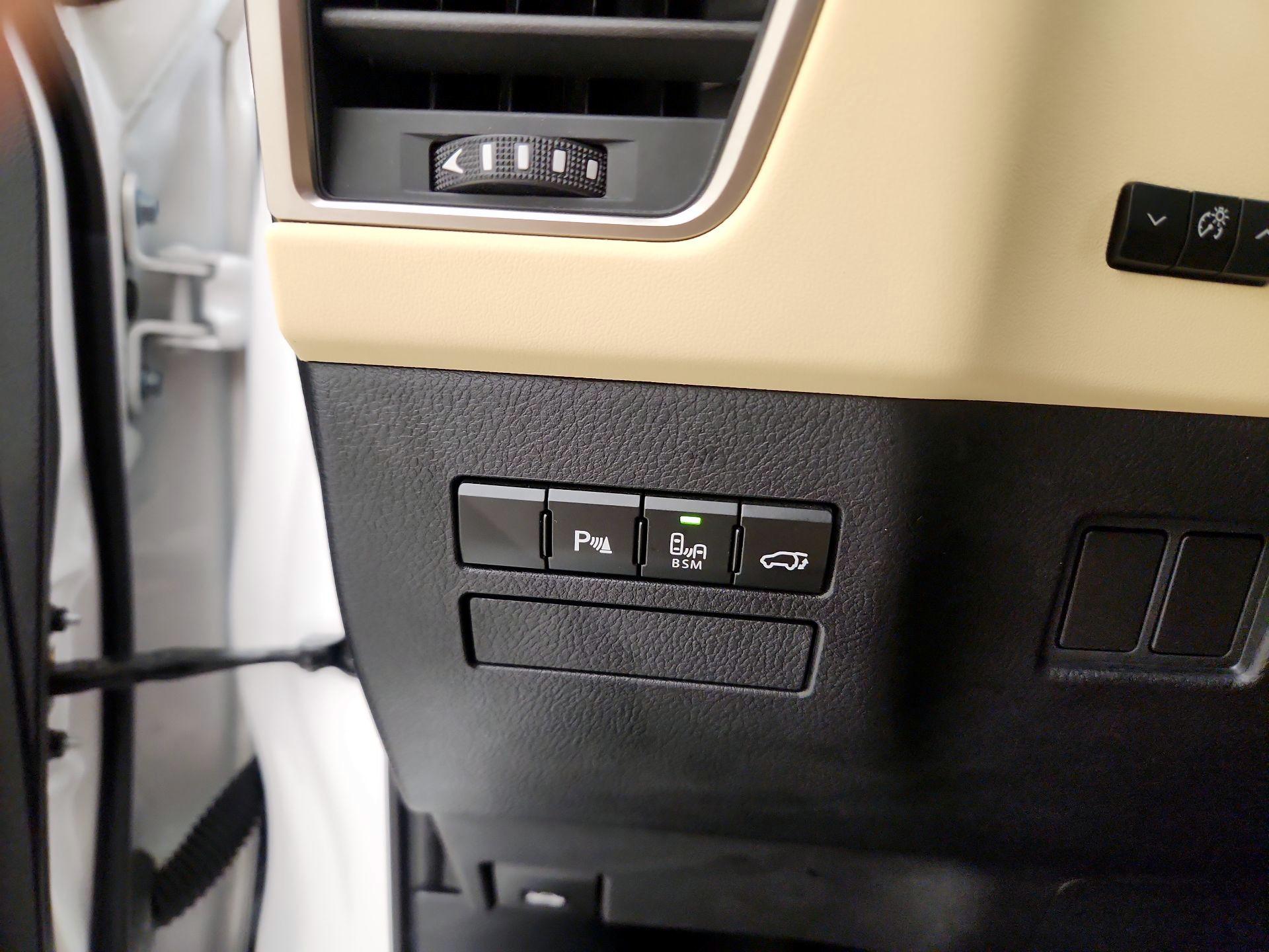 Thumbnail: 2017 Lexus NX - 13