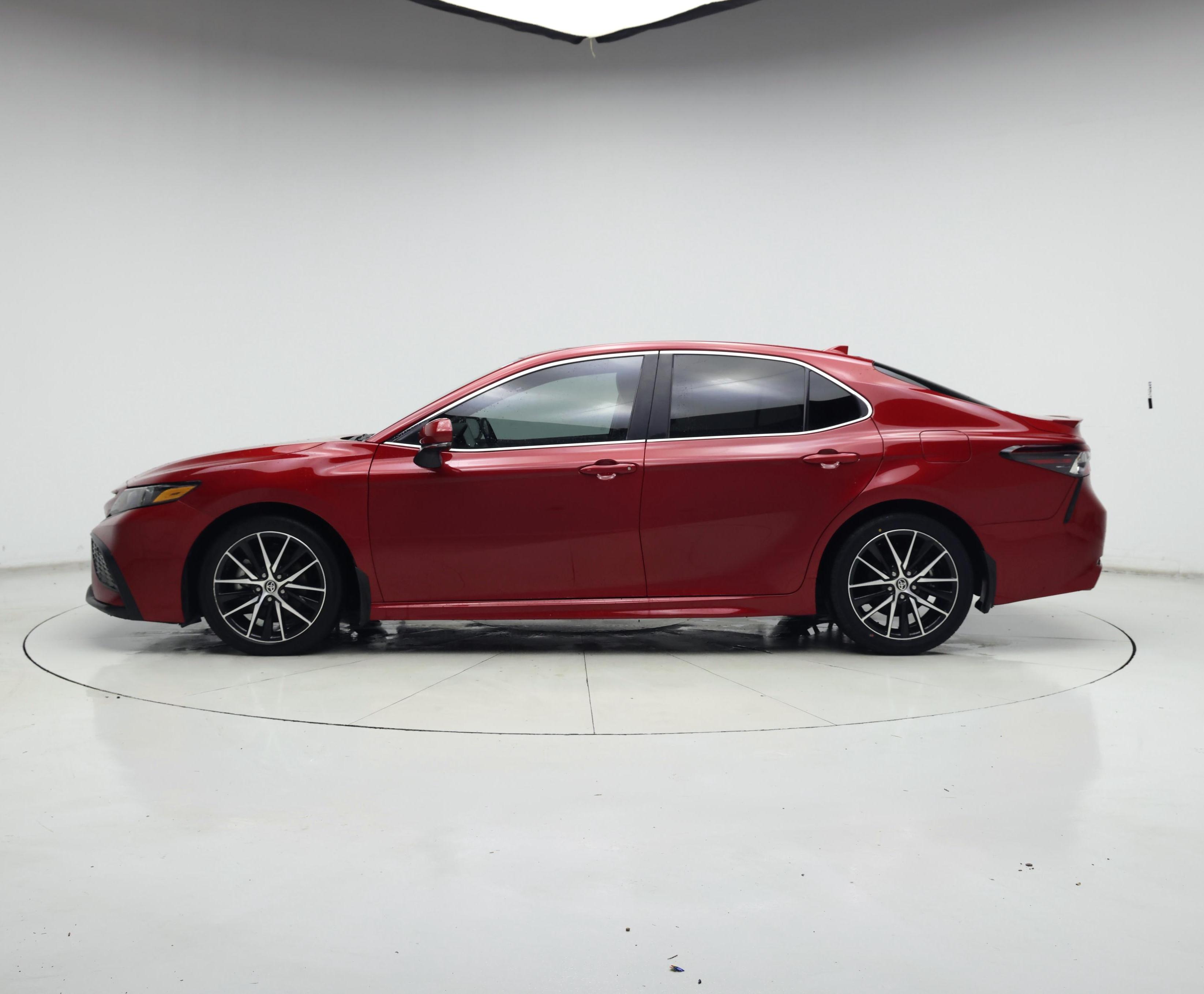 Thumbnail: 2021 Toyota Camry - 3