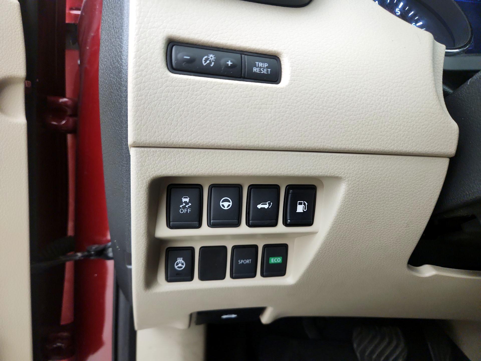 Thumbnail: 2019 Nissan Rogue - 13